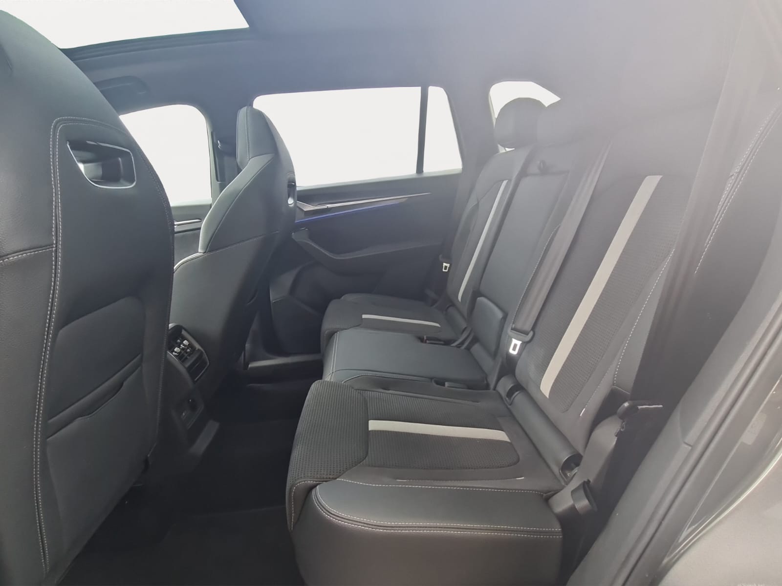 SKODA Kodiaq 2.0 TDI Sportline-image-14