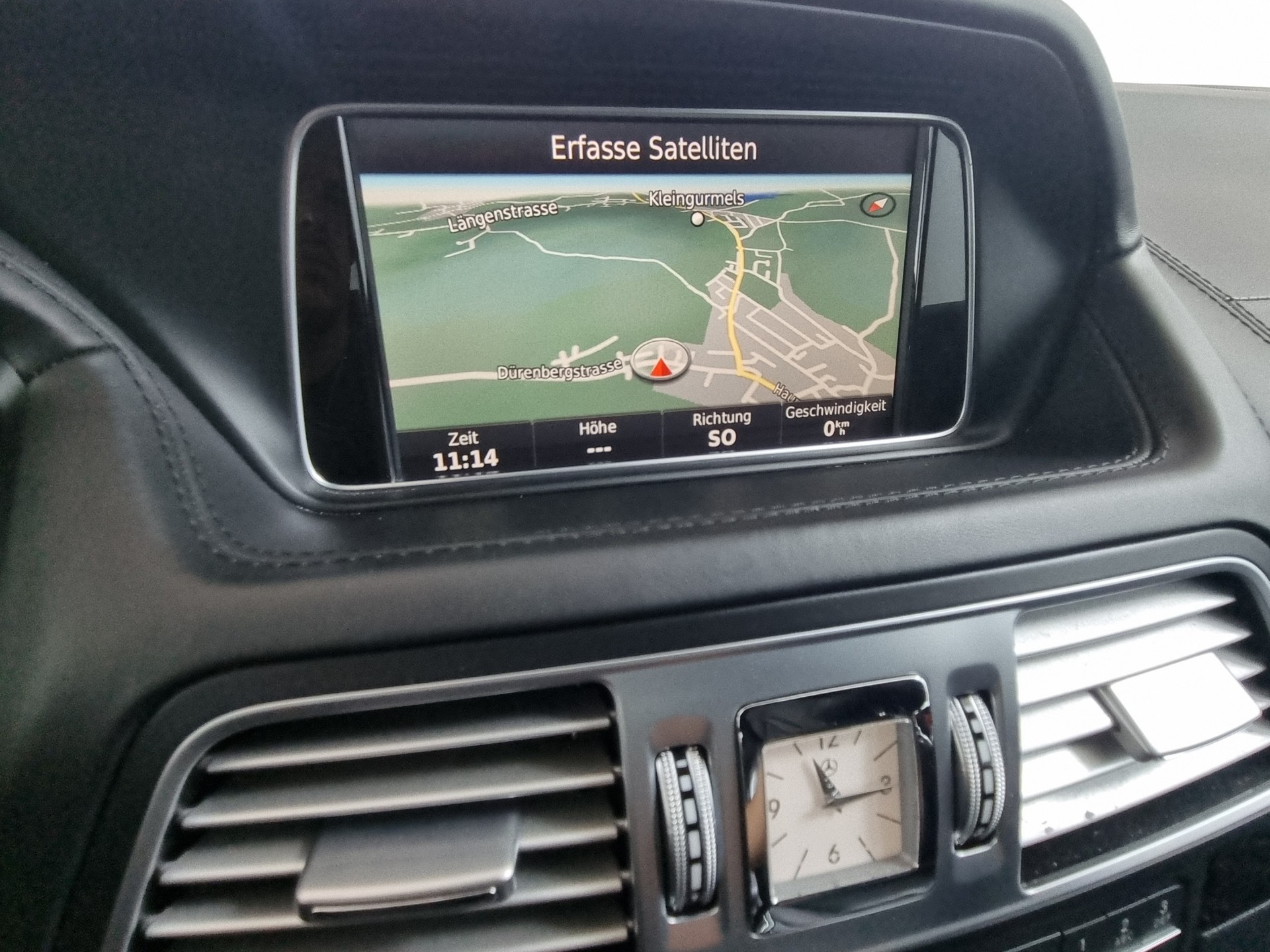 MERCEDES-BENZ E 250 A207 Cabriolet-image-13