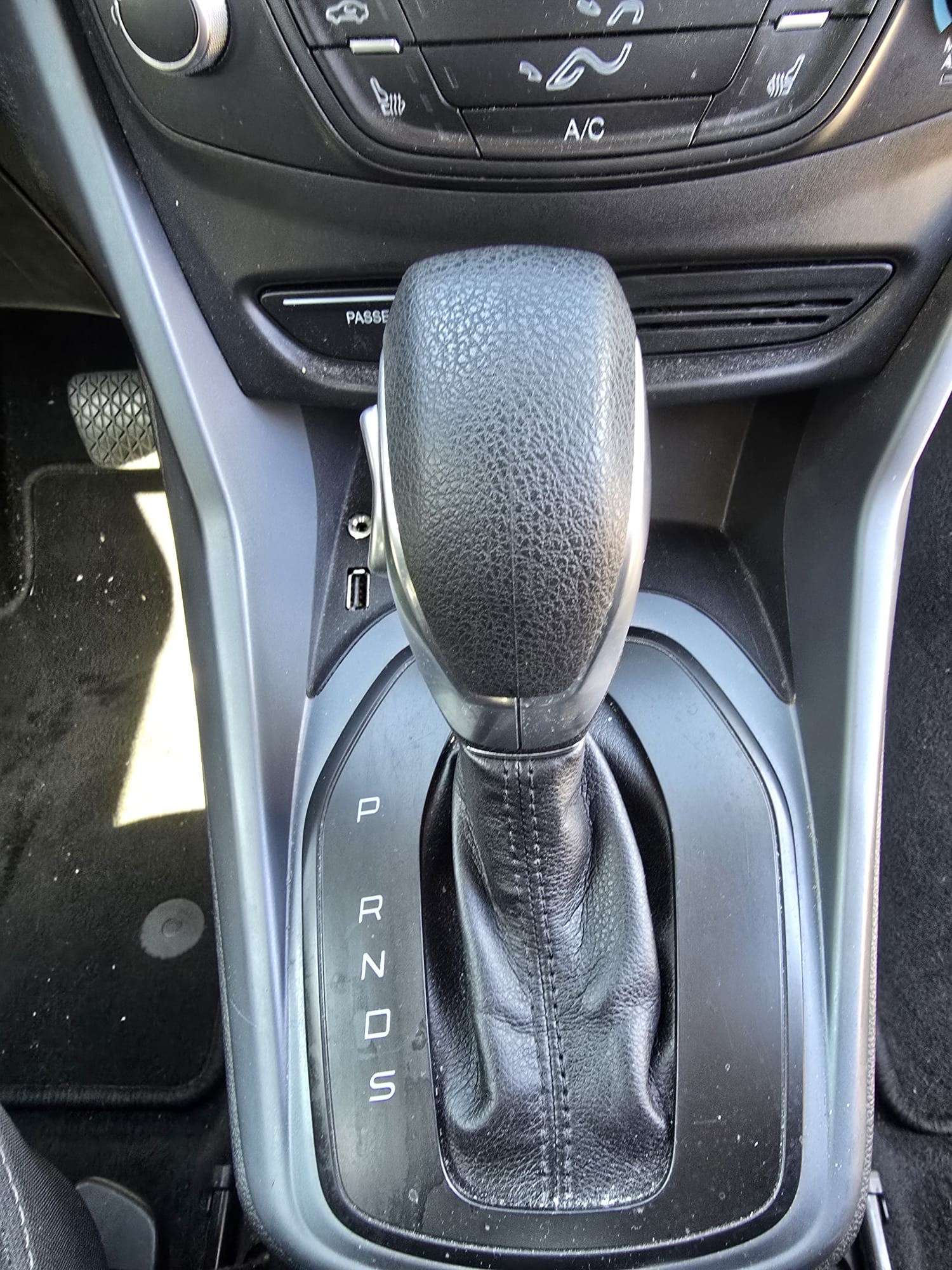FORD B-Max 1.6 Ti-VCT TitaniumX PowerShift-image-11