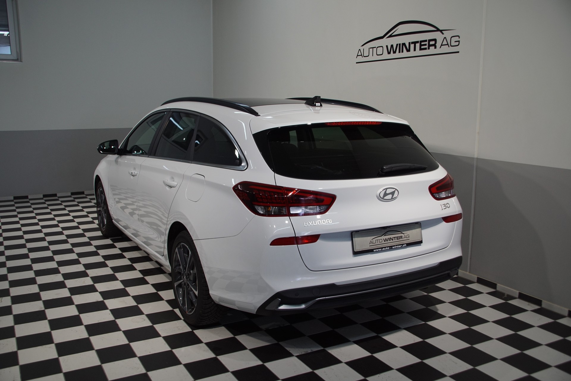 HYUNDAI i30 Wagon 1.5 T-GDi Vertex 48V MH DCT *swiss*-image-6