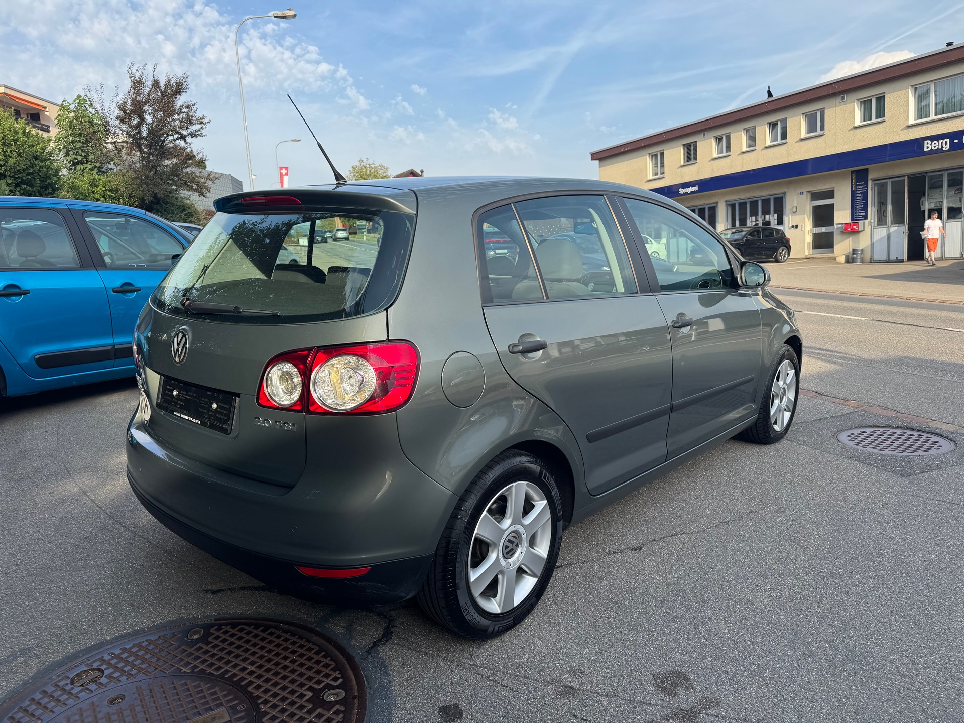 VW Golf Plus 2.0 FSI Comfortline-image-2