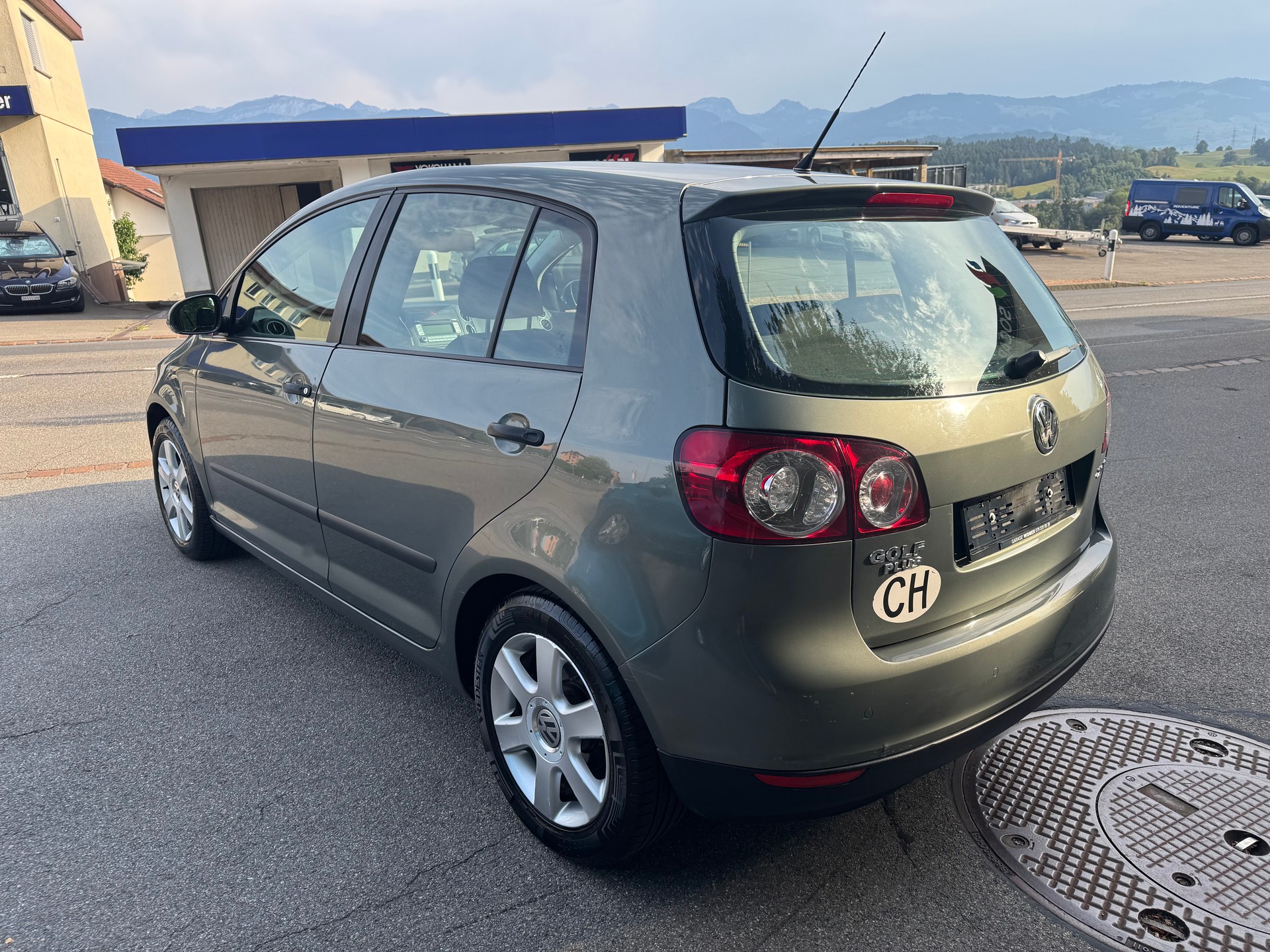VW Golf Plus 2.0 FSI Comfortline-image-3