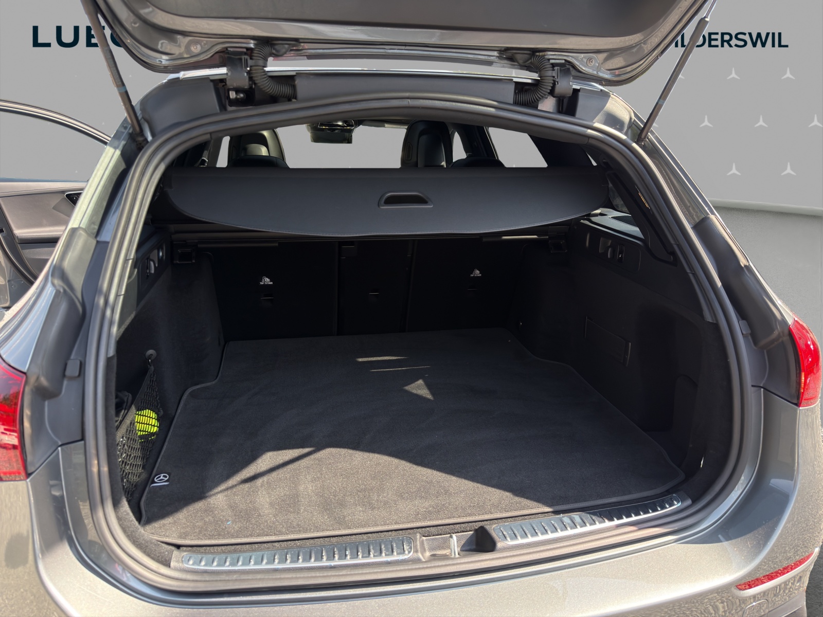 MERCEDES-BENZ C 300 T 4 Matic-image-11