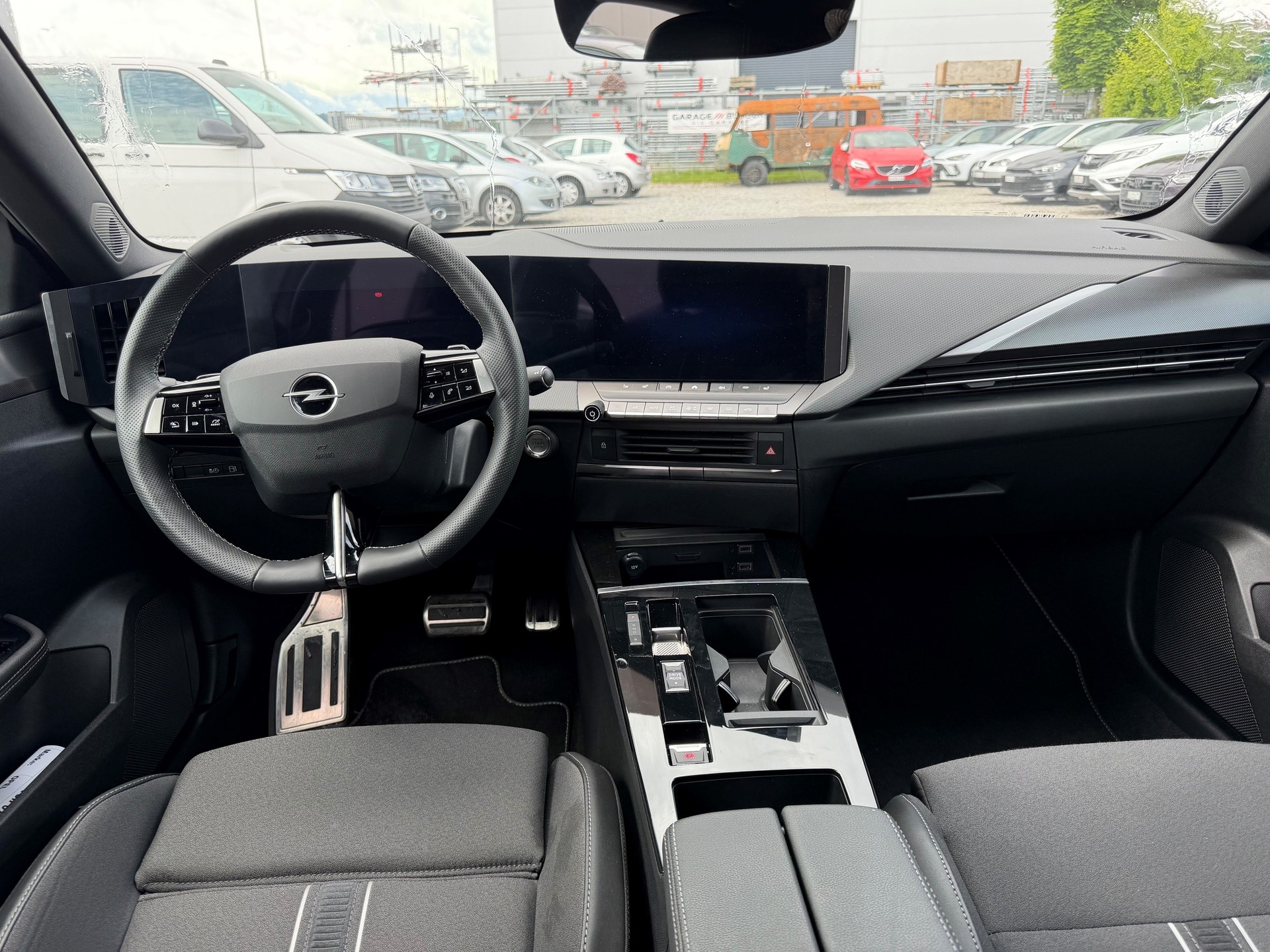 OPEL Astra 1.6 PHEV Turbo Swiss Plus A-image-8