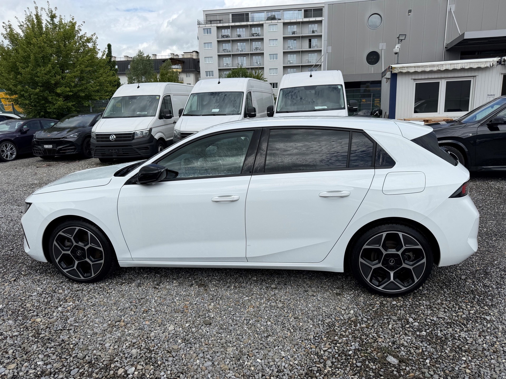 OPEL Astra 1.6 PHEV Turbo Swiss Plus A-image-2
