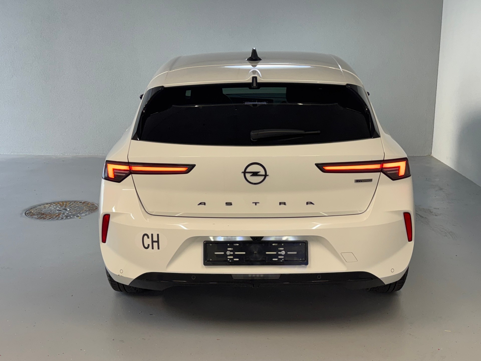 OPEL Astra 1.6 PHEV Turbo Swiss Plus A-image-4