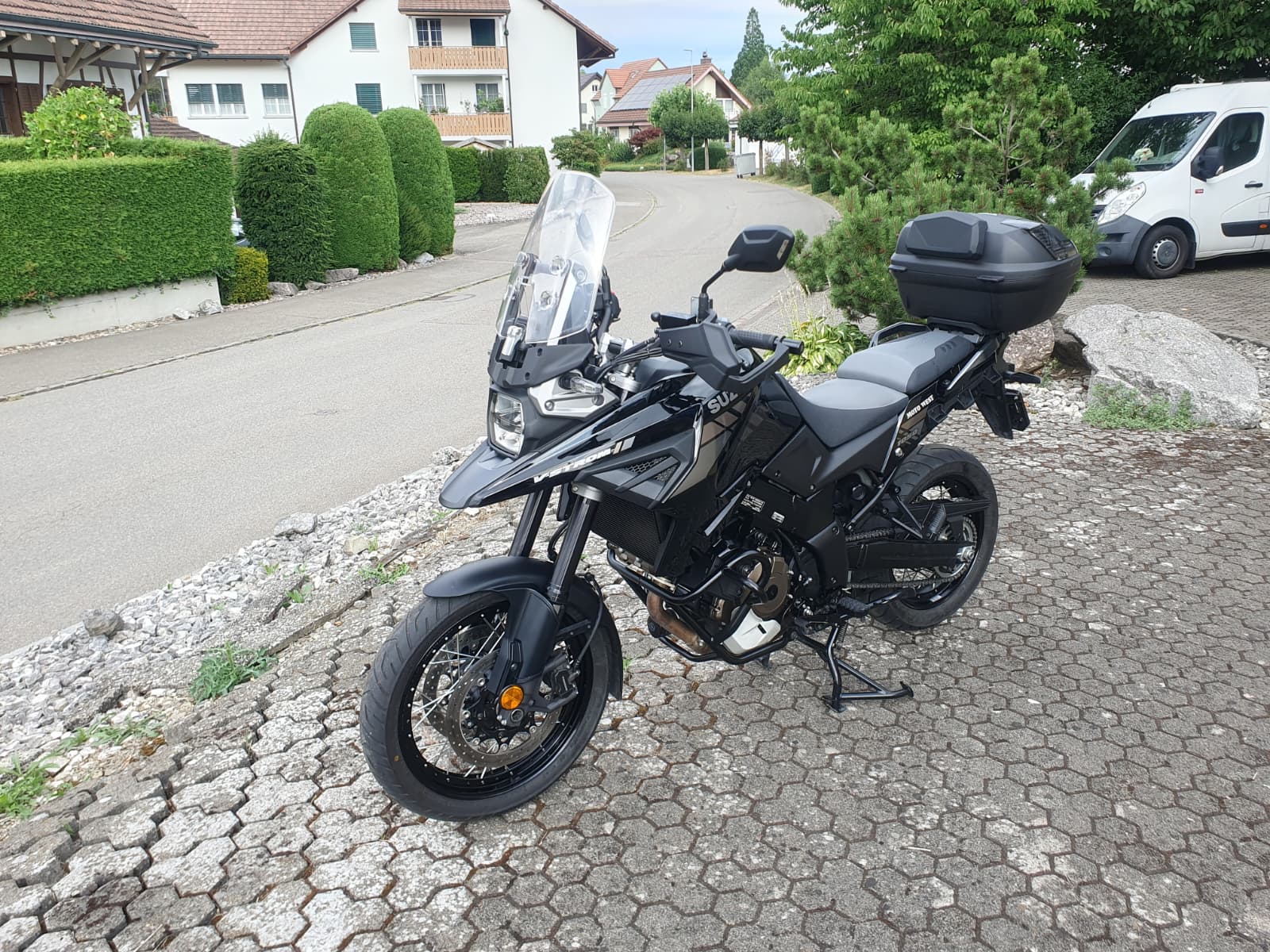 SUZUKI DL 1050 XT ABS-image-1