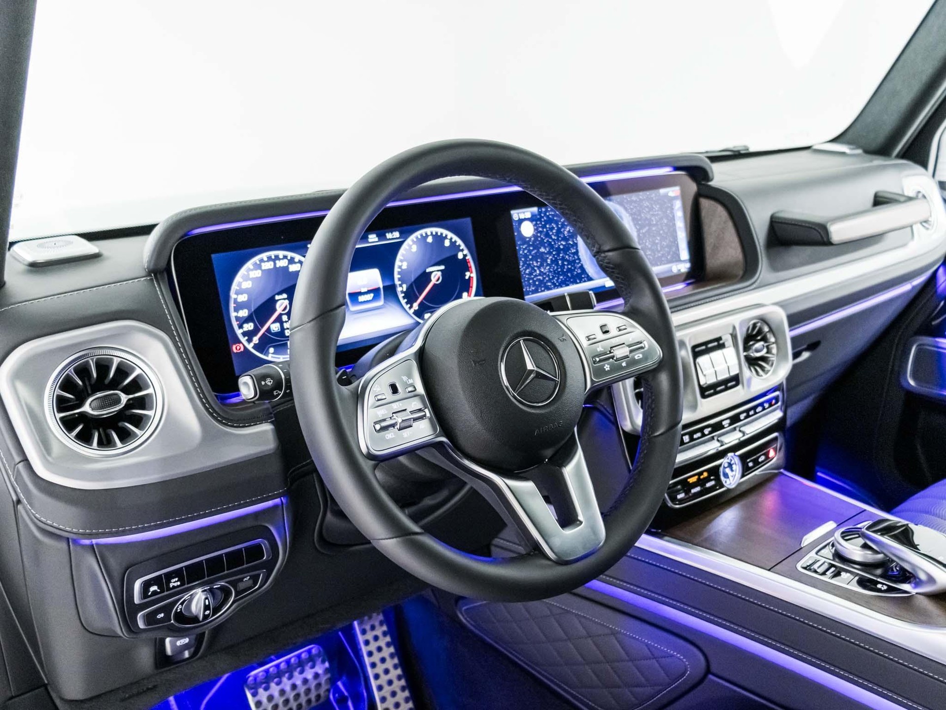 MERCEDES-BENZ G 500-image-9