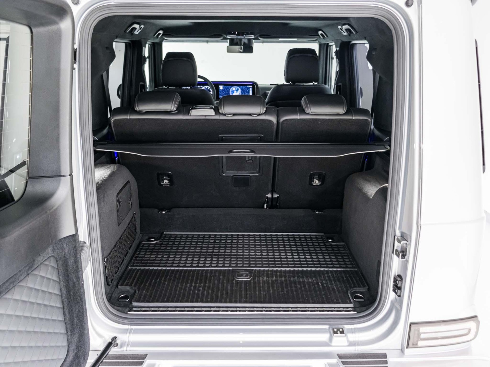 MERCEDES-BENZ G 500-image-13