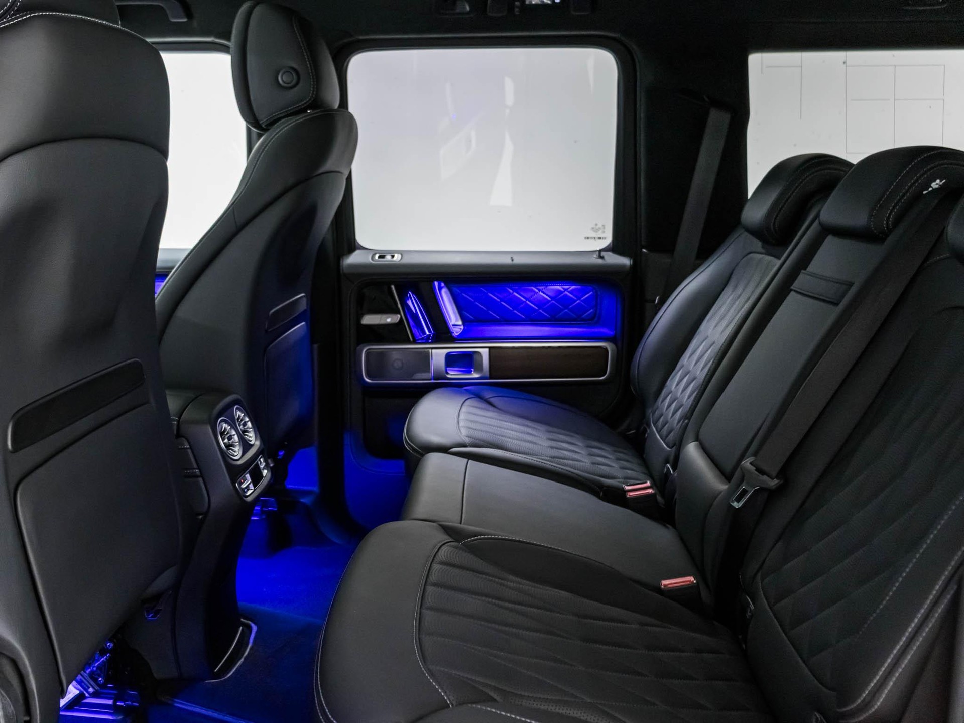MERCEDES-BENZ G 500-image-7