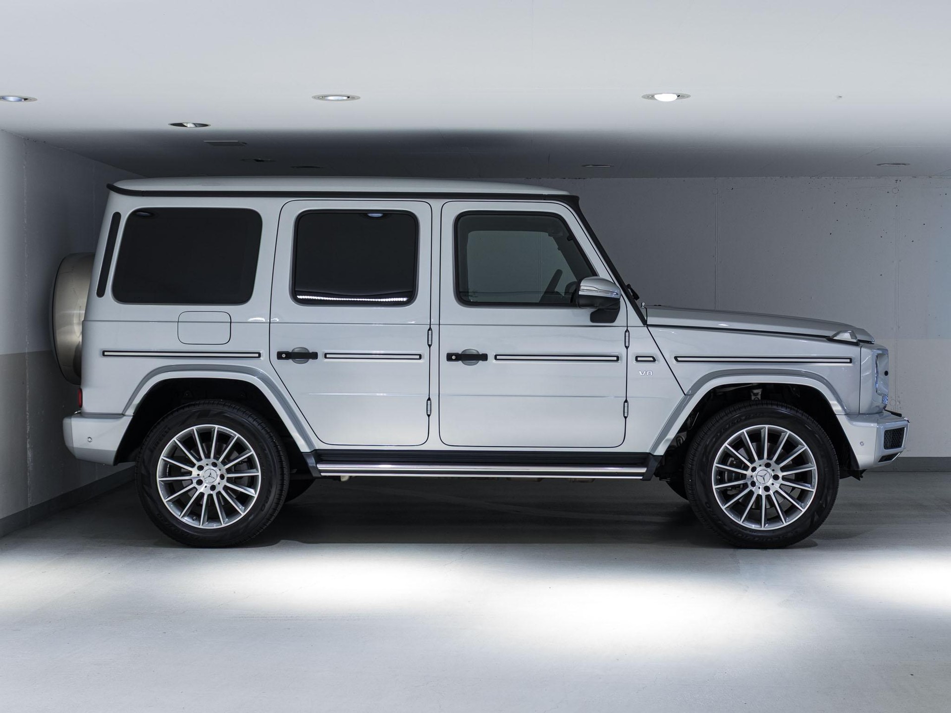 MERCEDES-BENZ G 500-image-1