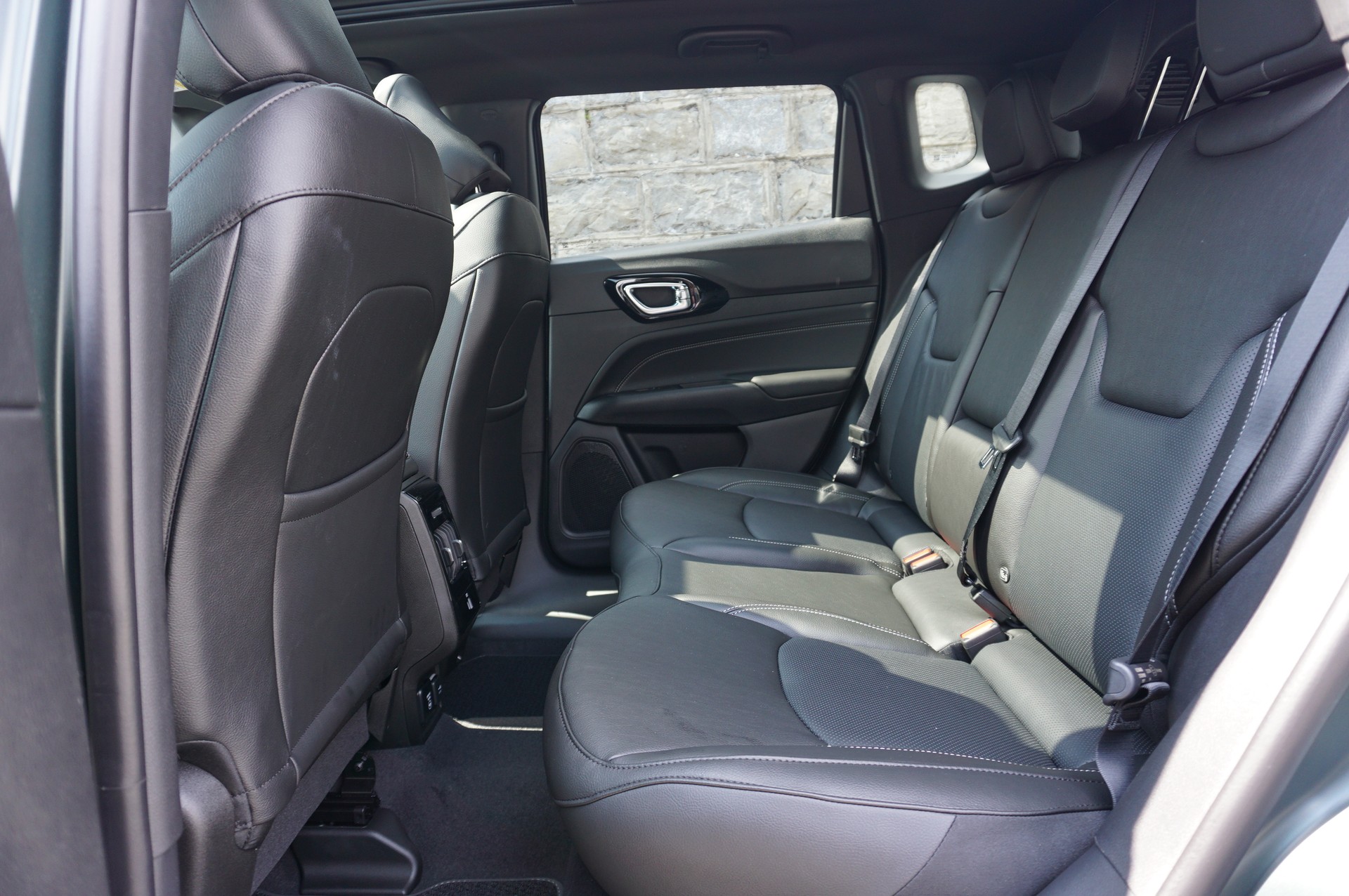 JEEP Compass 4x2 1.3 Turbo 80th Anniversary DKG-image-4