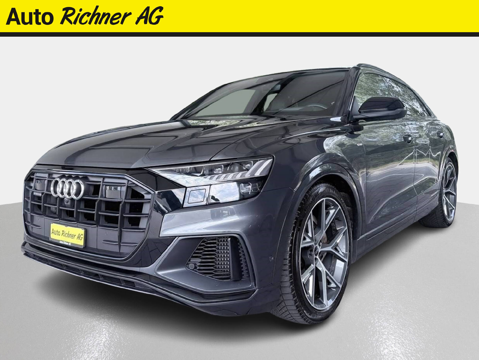 AUDI Q8 3.0 55 TFSI Black Edition quattro T-Tronic-showroom-element-1