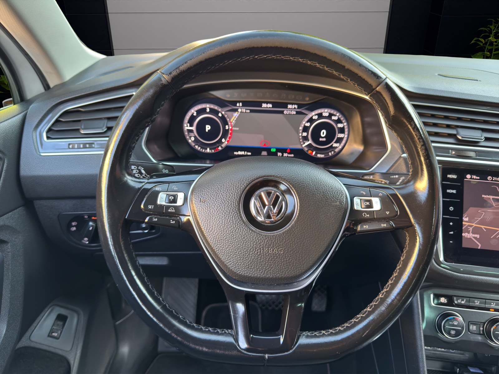 VW Tiguan 2.0 TDI 190-PS SCR Highline 4Motion DSG-image-18