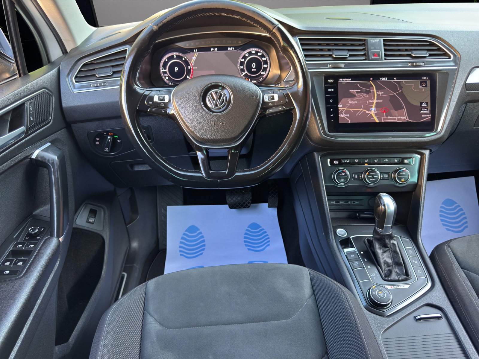 VW Tiguan 2.0 TDI 190-PS SCR Highline 4Motion DSG-image-9