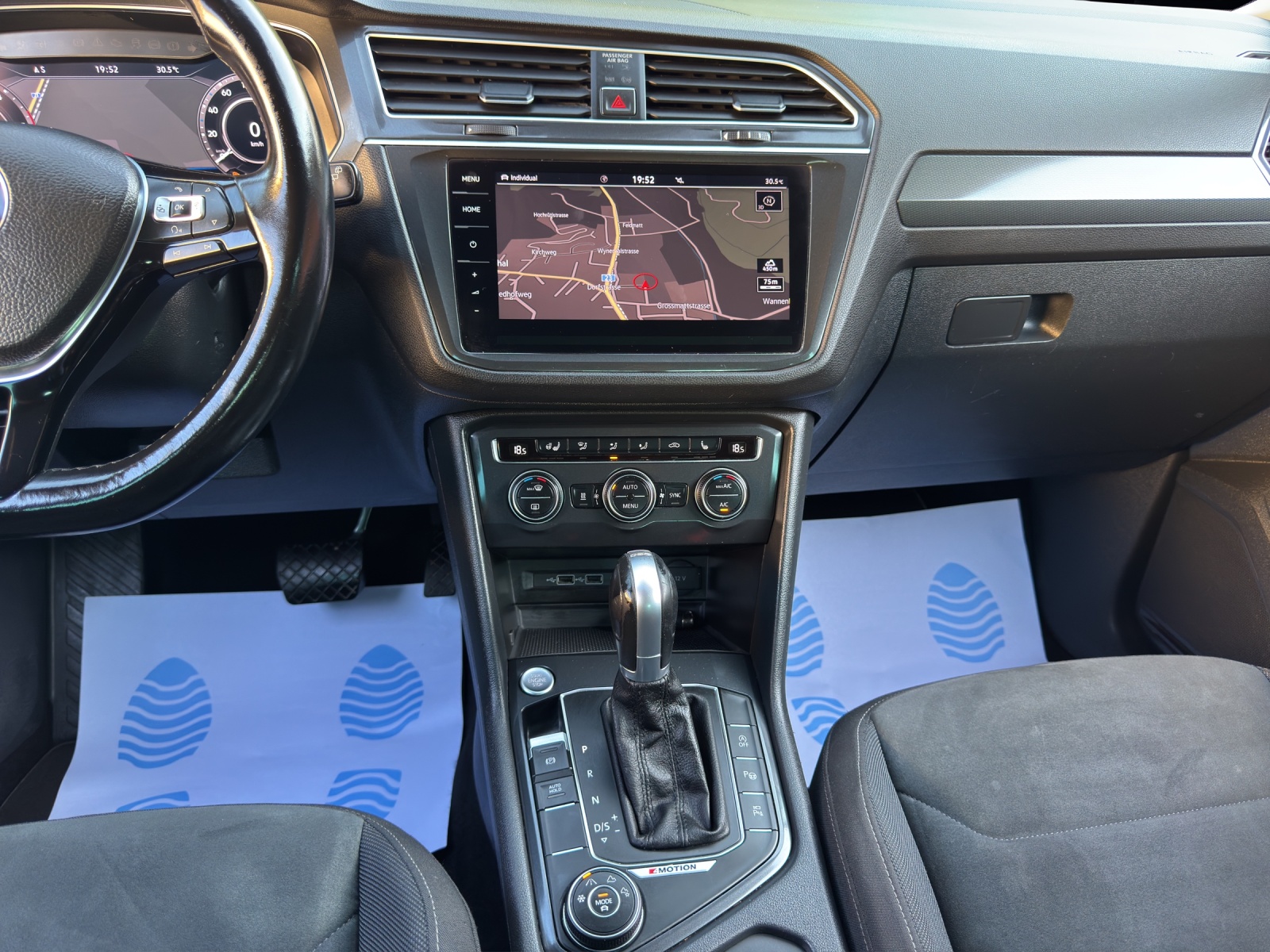 VW Tiguan 2.0 TDI 190-PS SCR Highline 4Motion DSG-image-10