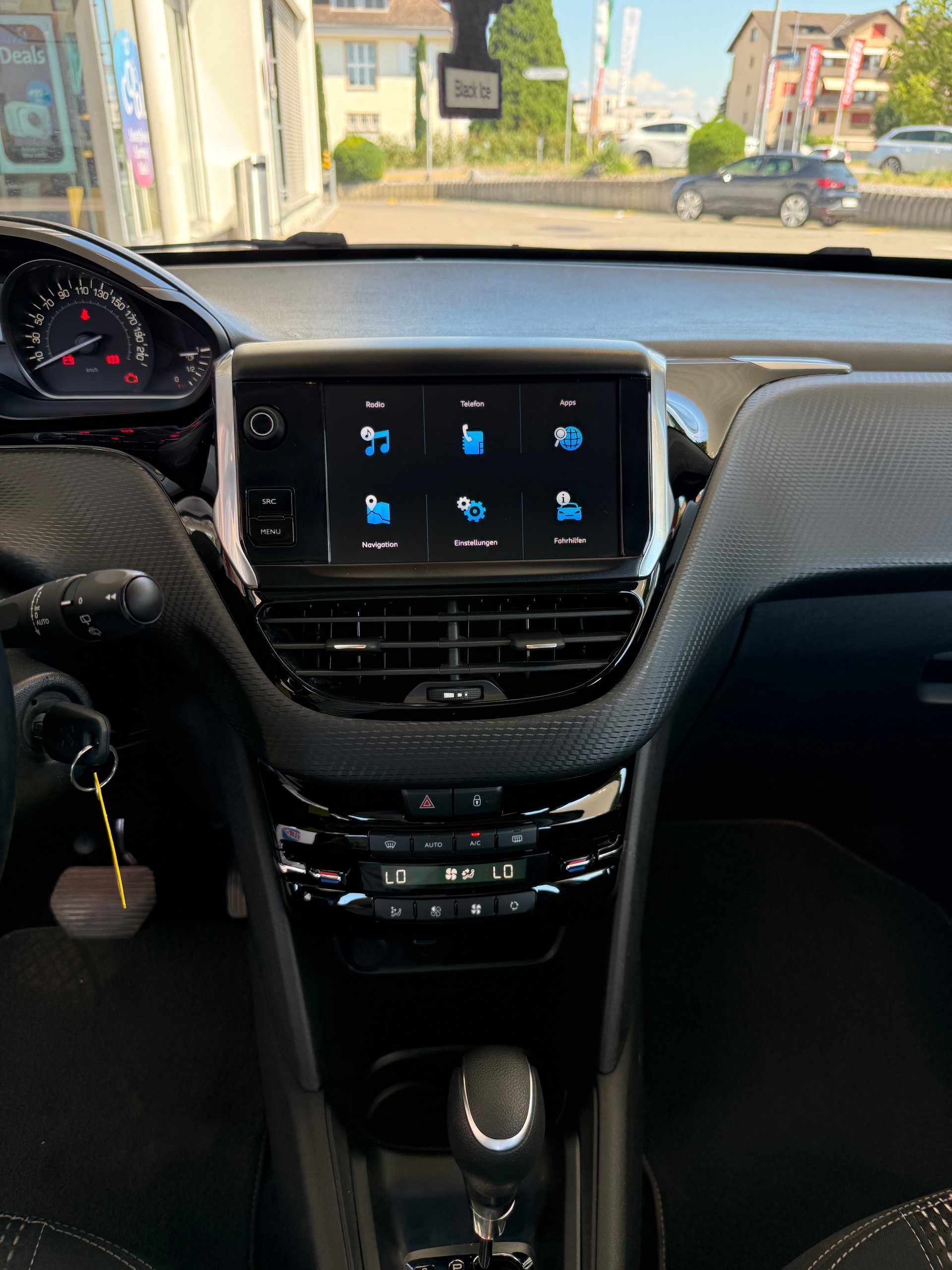 PEUGEOT 1.2 PureTech Allure S/S-image-4