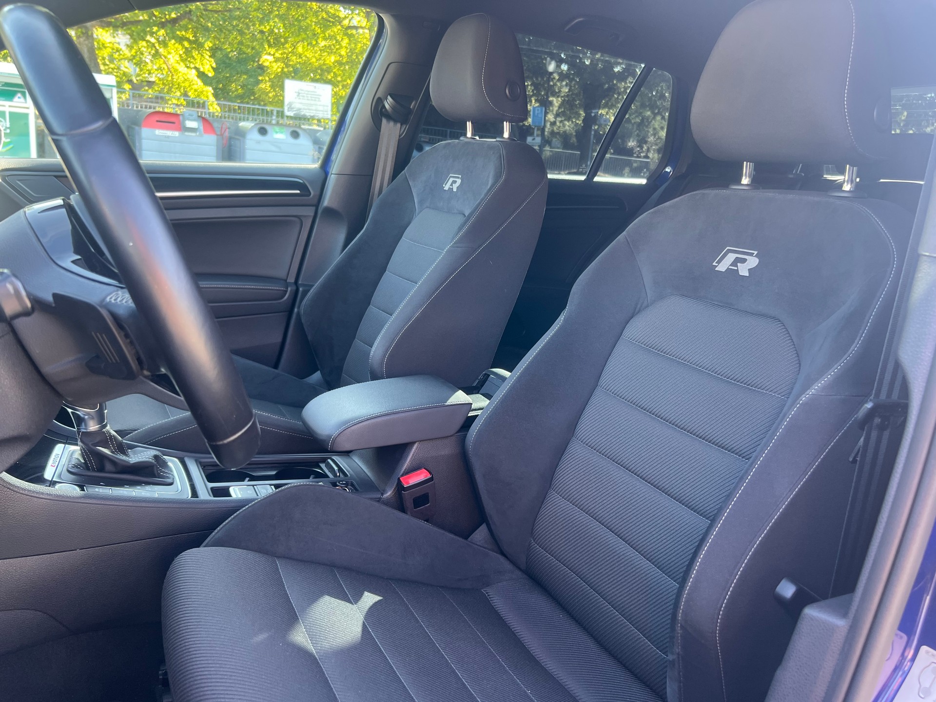VW 2.0 TSI R 4Motion DSG-image-4