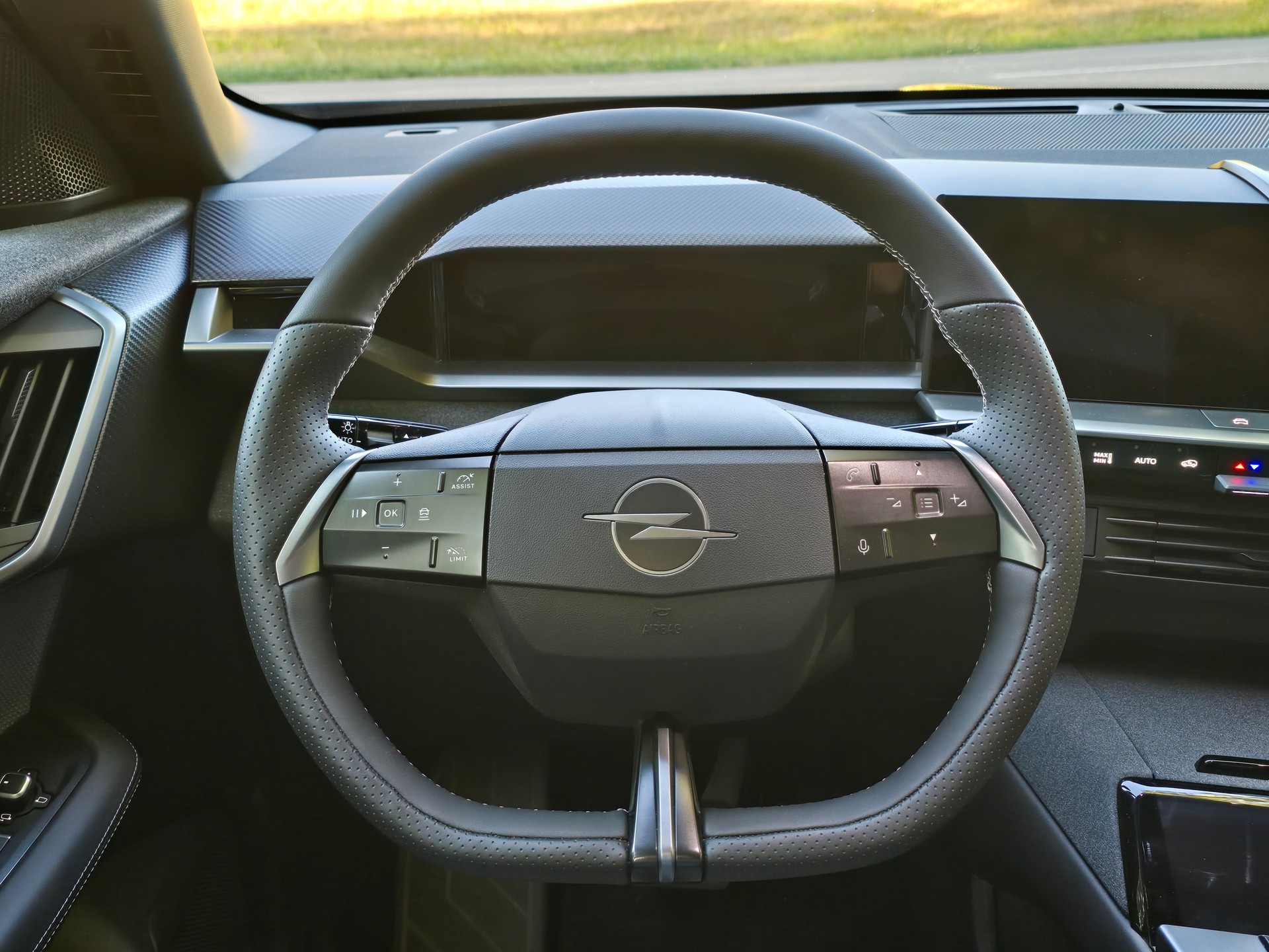 OPEL New Grandland 1.2MHEV GS-image-5