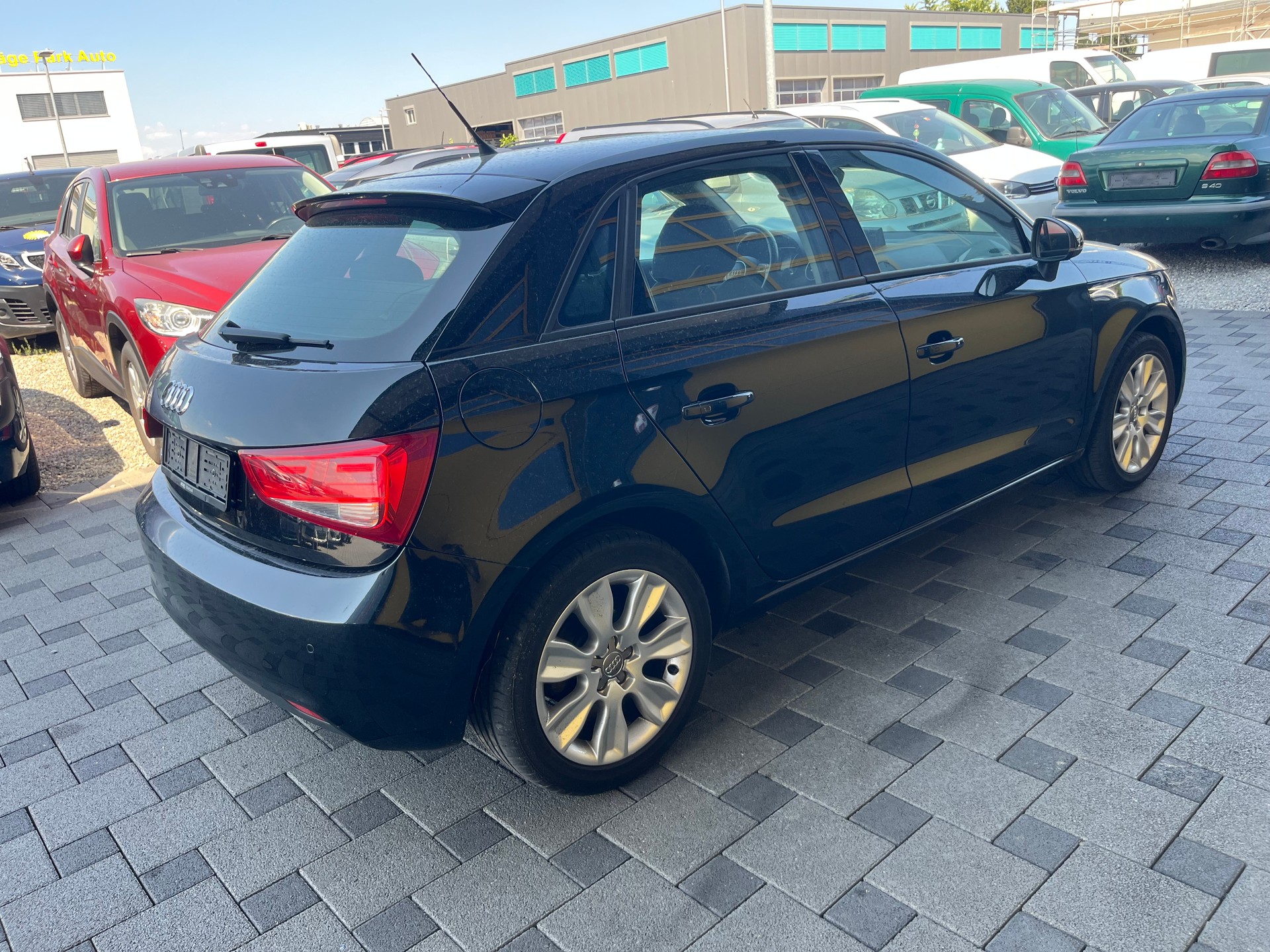 AUDI A1 Sportback 1.4 TFSI Ambition S-tronic-image-5