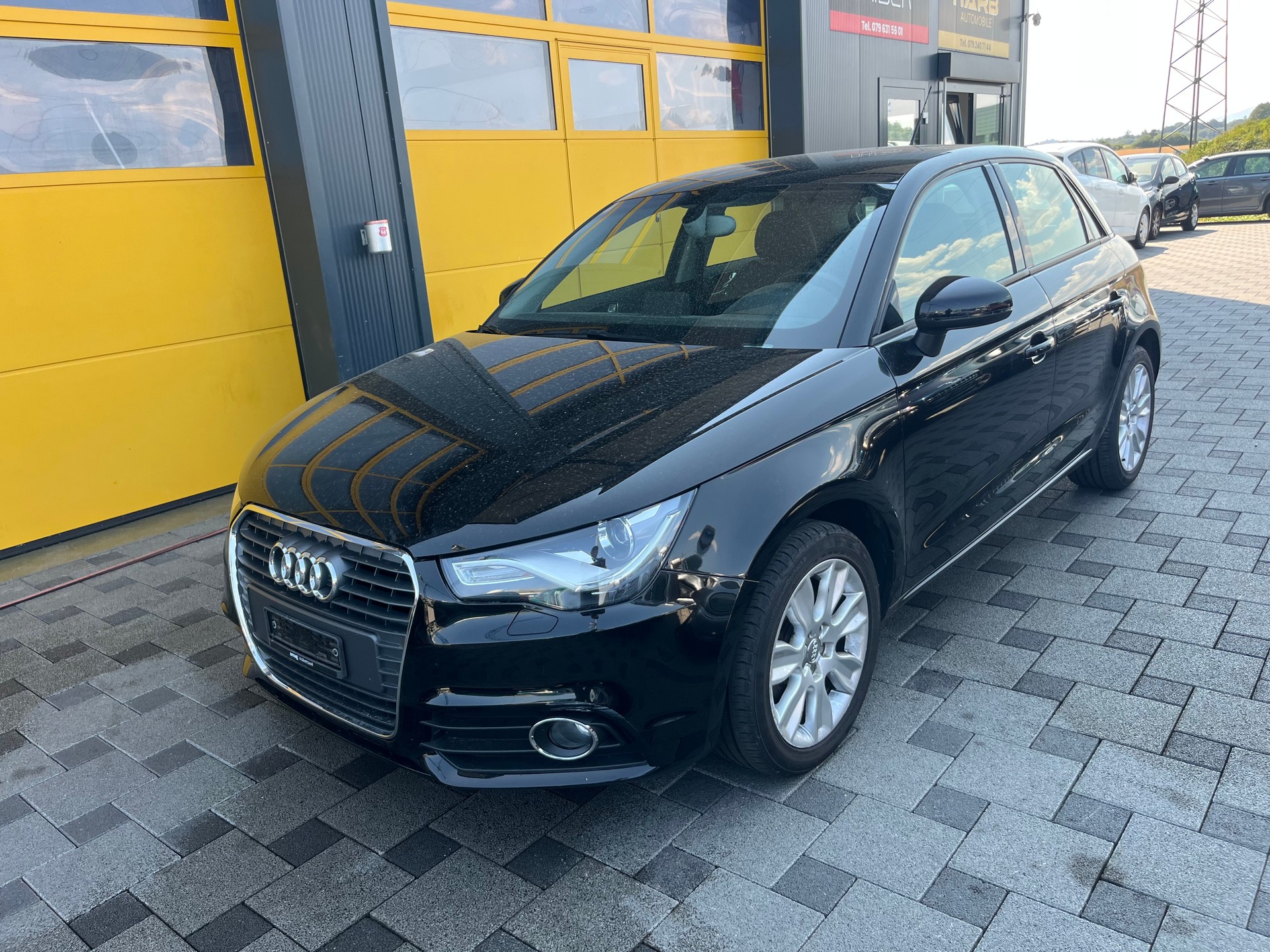AUDI A1 Sportback 1.4 TFSI Ambition S-tronic-image-2