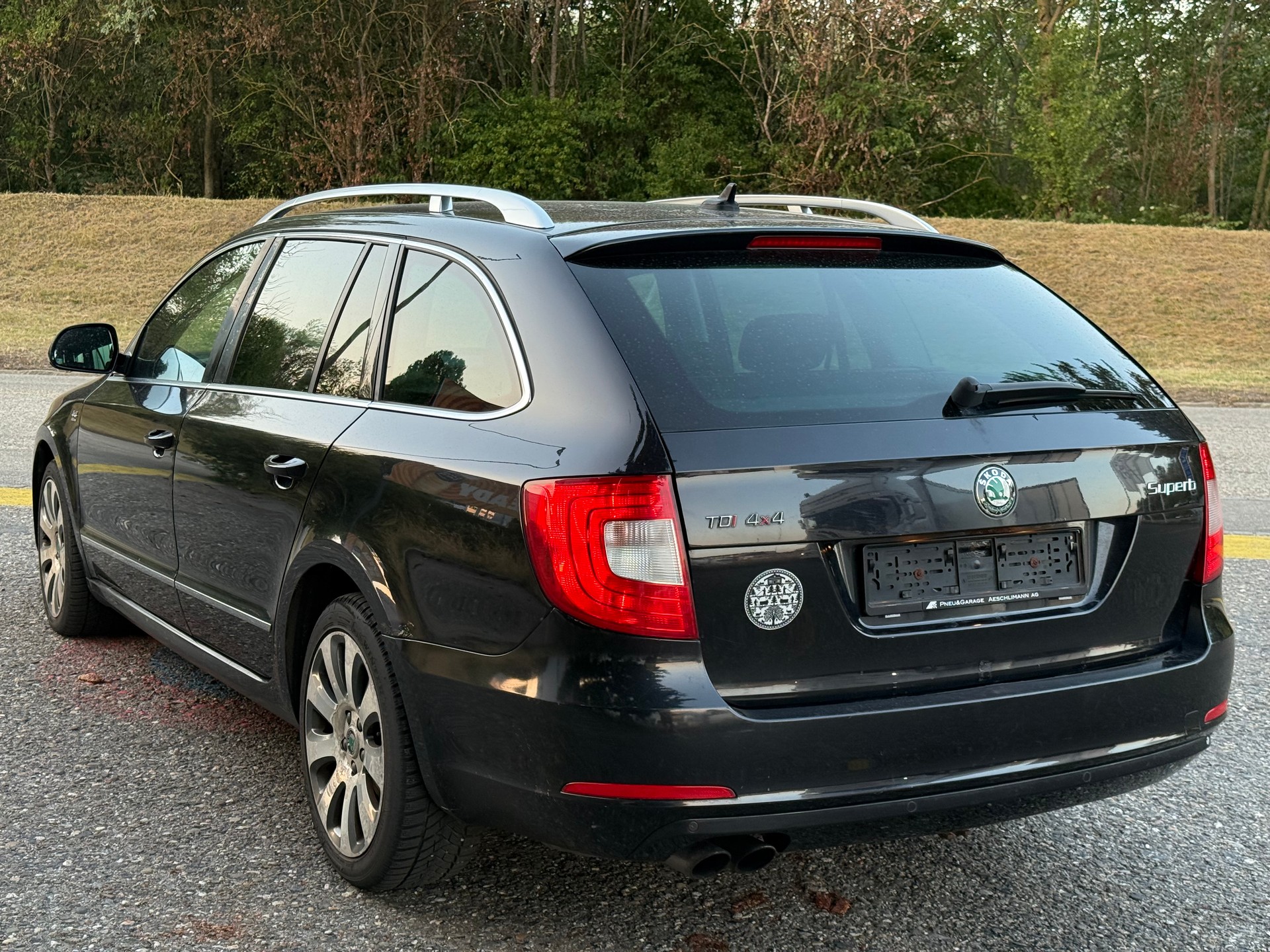 SKODA Superb Combi 2.0 TDi AllDrive4x4 DSG-image-3