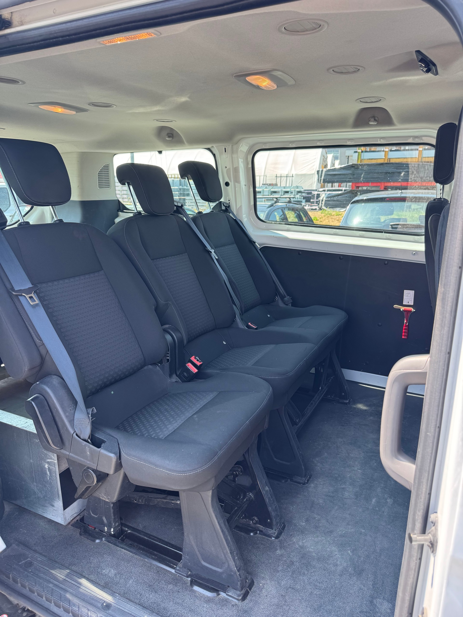 FORD Transit Custom 320 L1H1 Trend-image-8