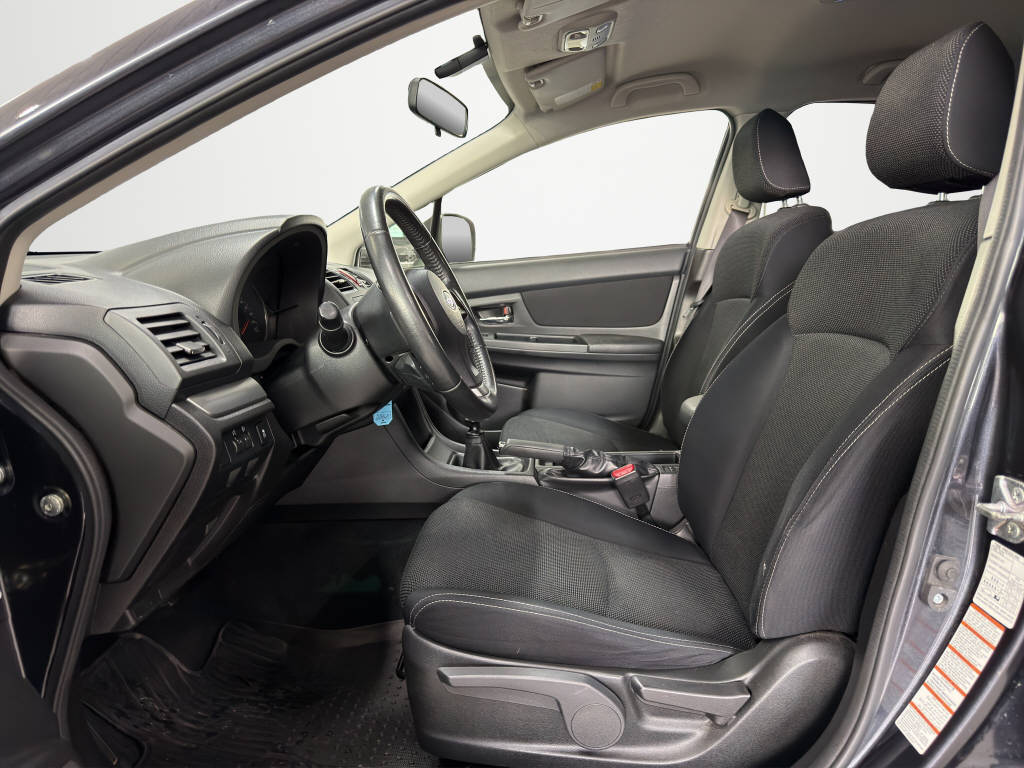 SUBARU XV 2.0 D Swiss Two-image-8