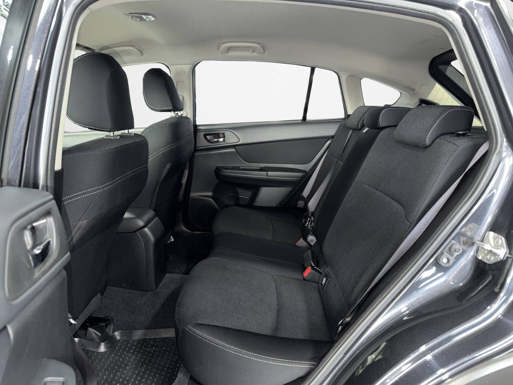 SUBARU XV 2.0 D Swiss Two-image-14
