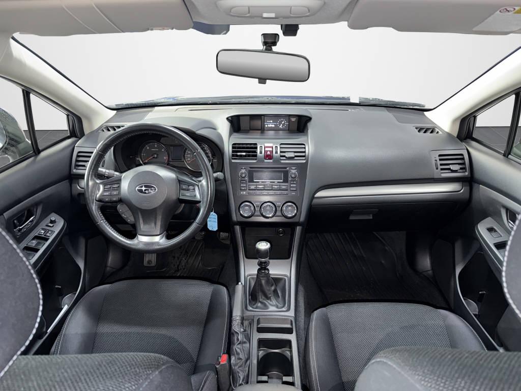 SUBARU XV 2.0 D Swiss Two-image-13