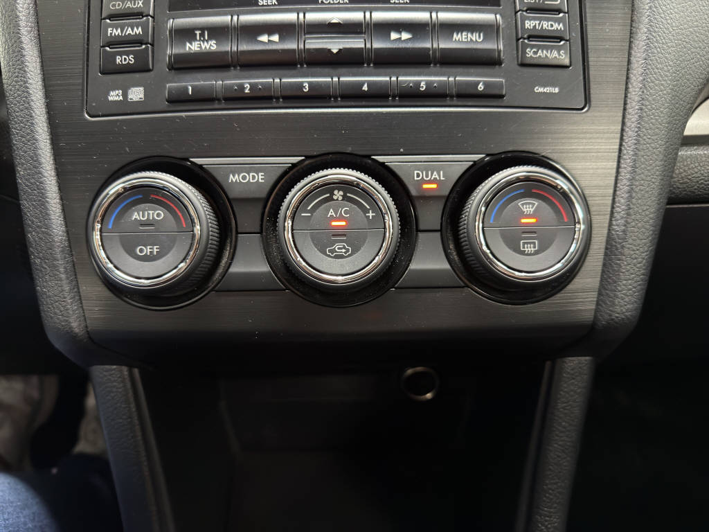 SUBARU XV 2.0 D Swiss Two-image-16