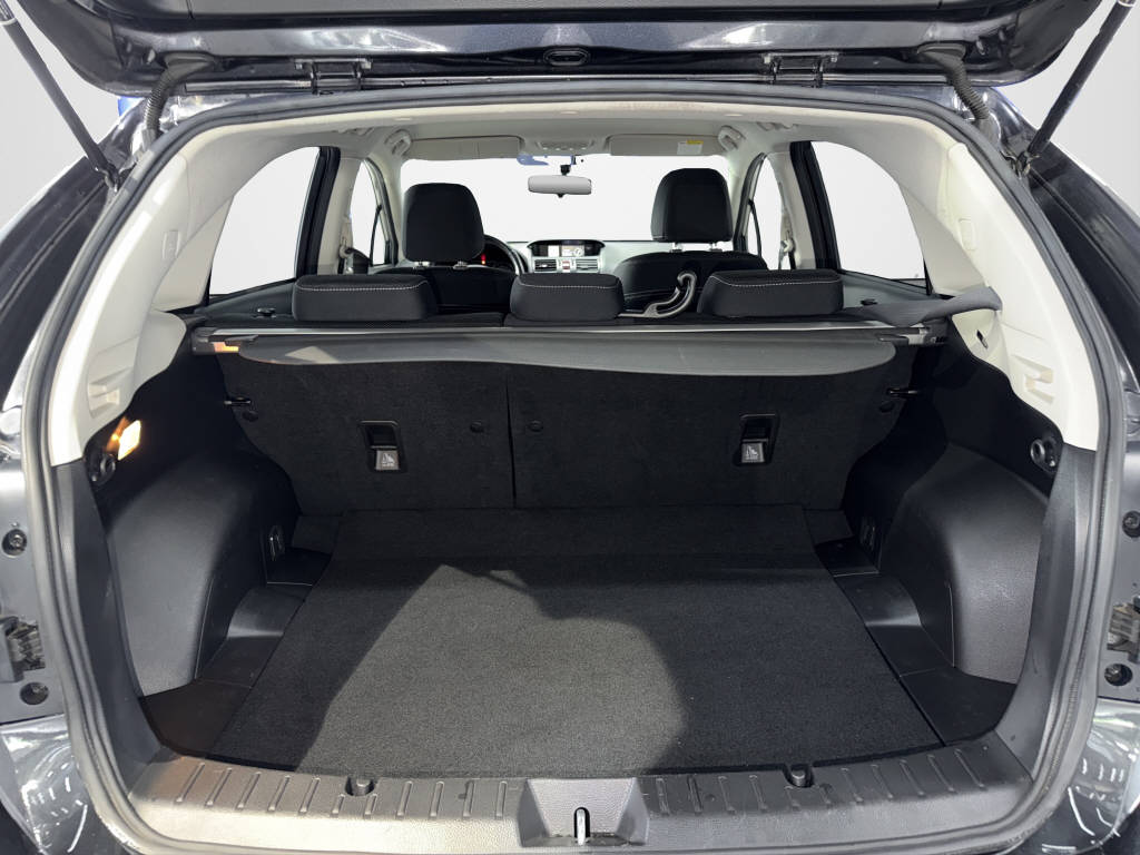 SUBARU XV 2.0 D Swiss Two-image-15