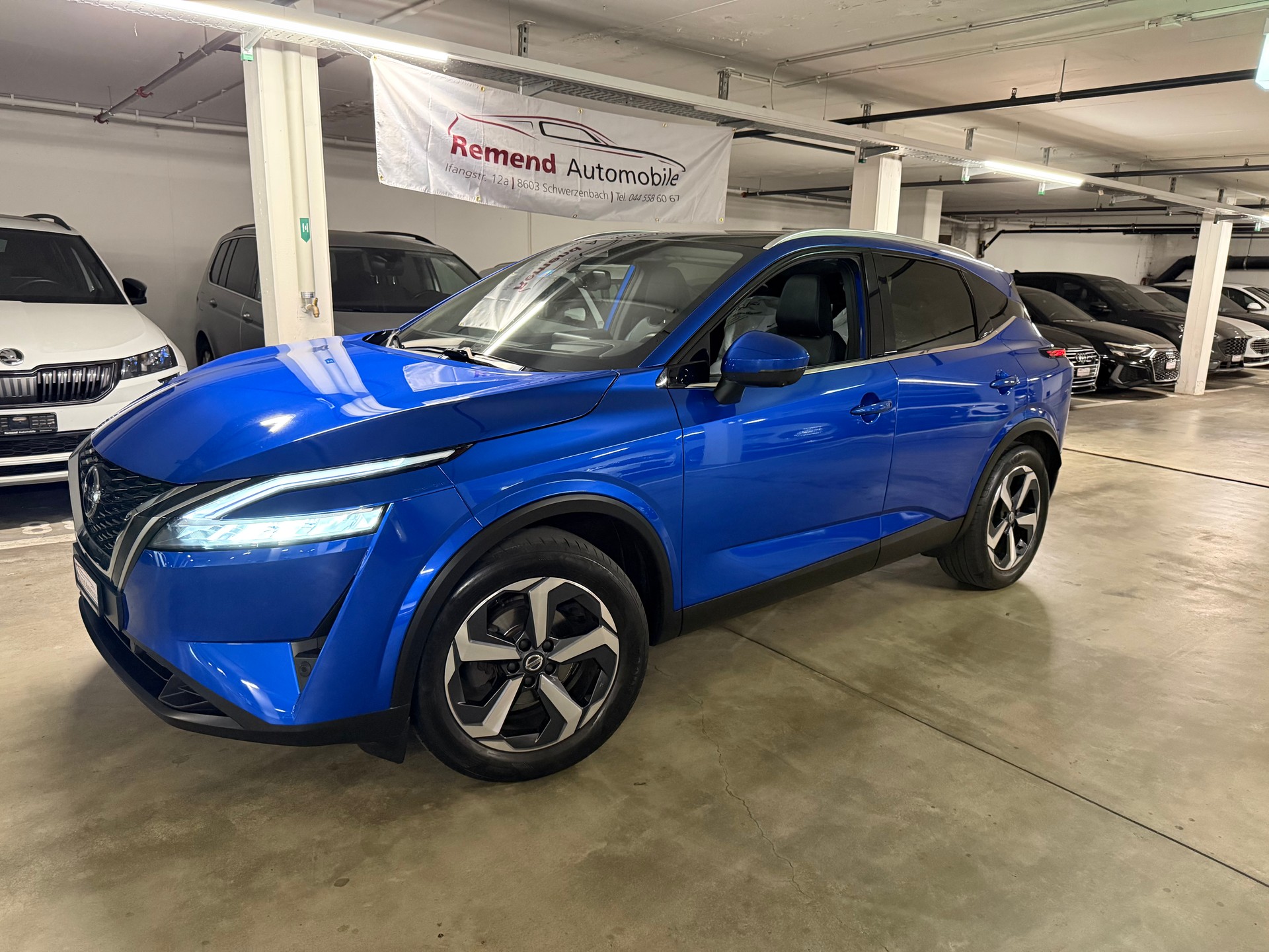 NISSAN Qashqai 1.3 DIG-T MHEV Premiere Edition Xtronic RF-Kamera 360, Panorama Glasdach-image-0