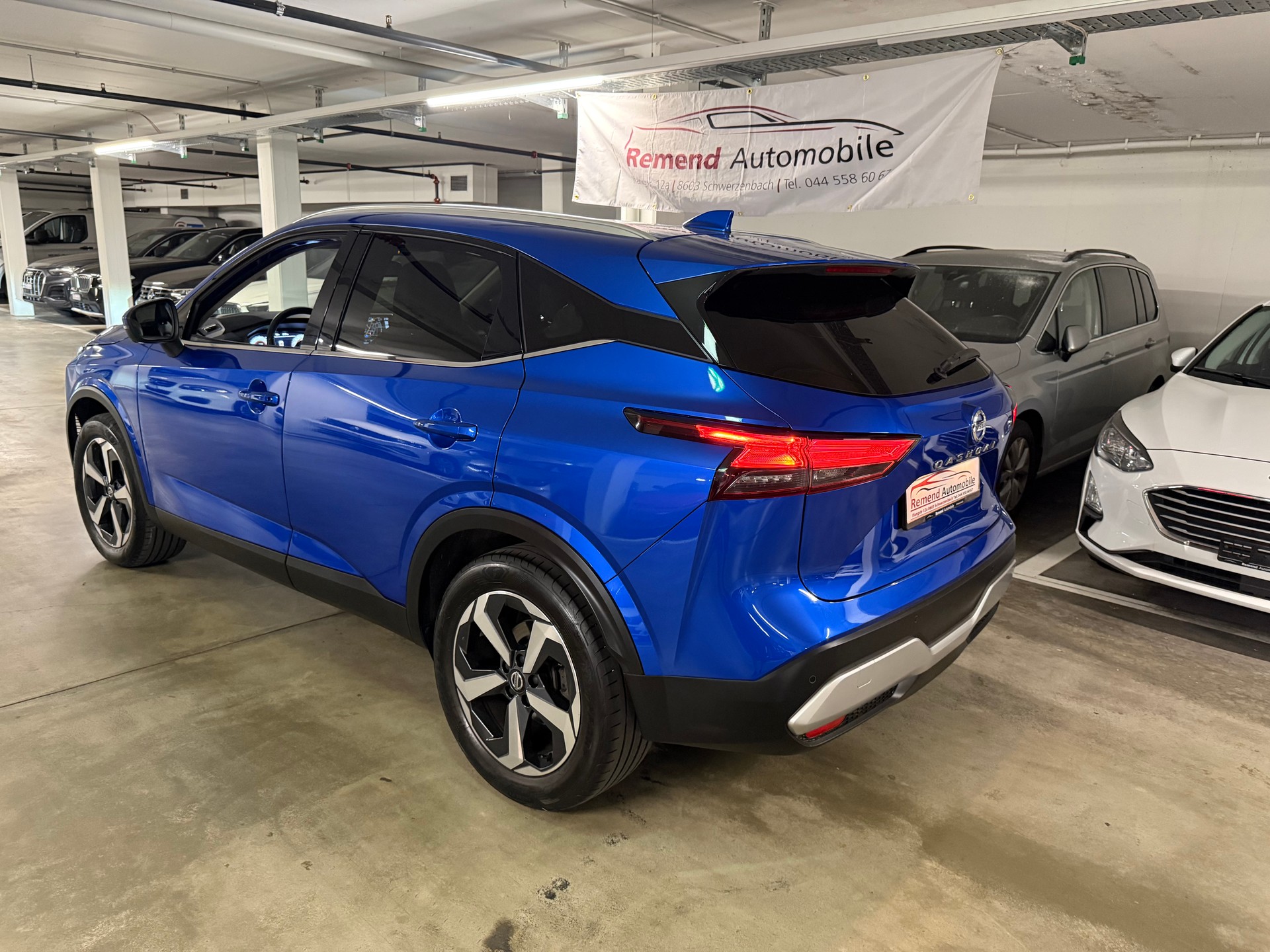 NISSAN Qashqai 1.3 DIG-T MHEV Premiere Edition Xtronic RF-Kamera 360, Panorama Glasdach-image-4