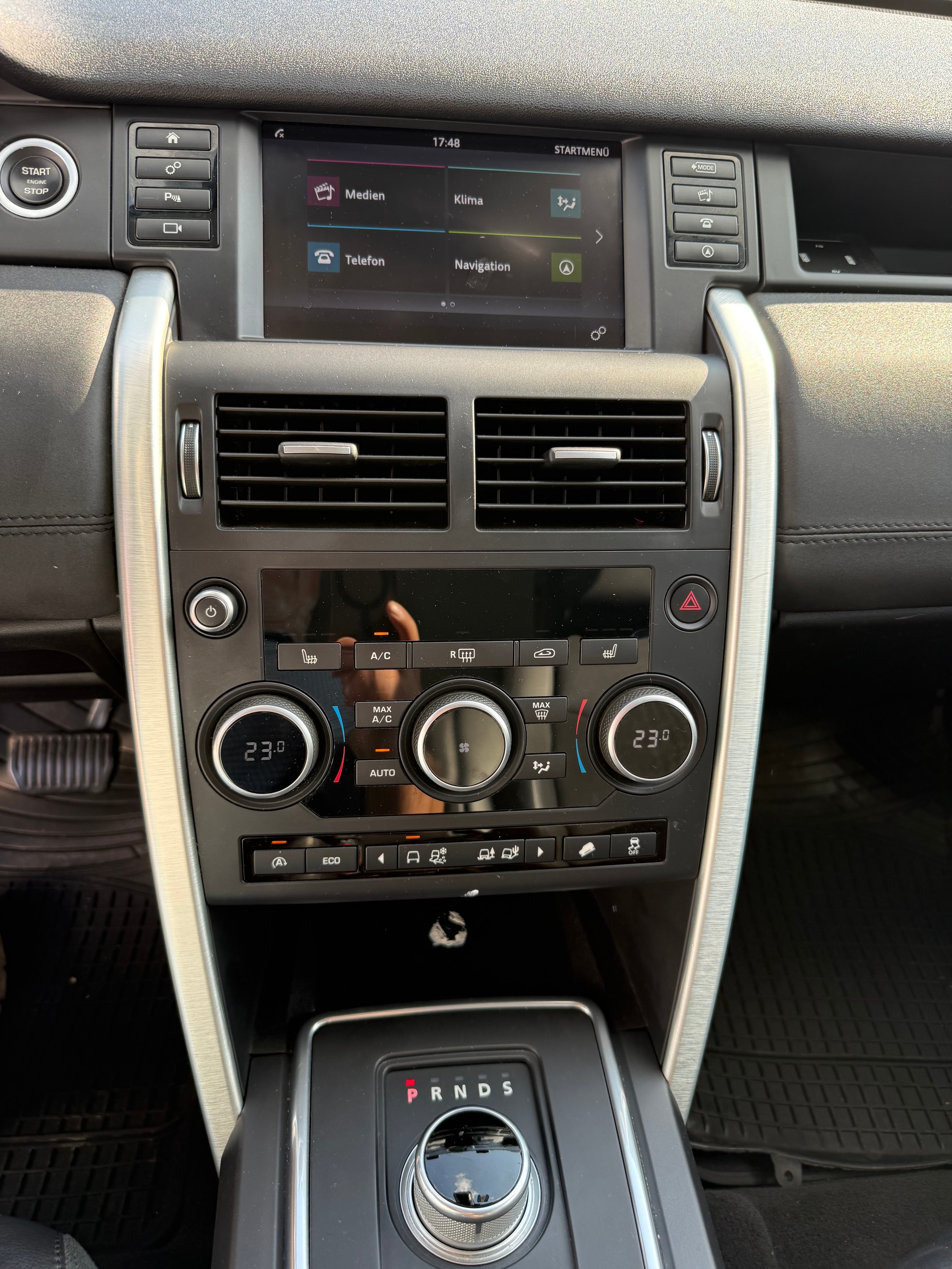 LAND ROVER Discovery Sport 2.0 TD4 Pure AT9-image-7