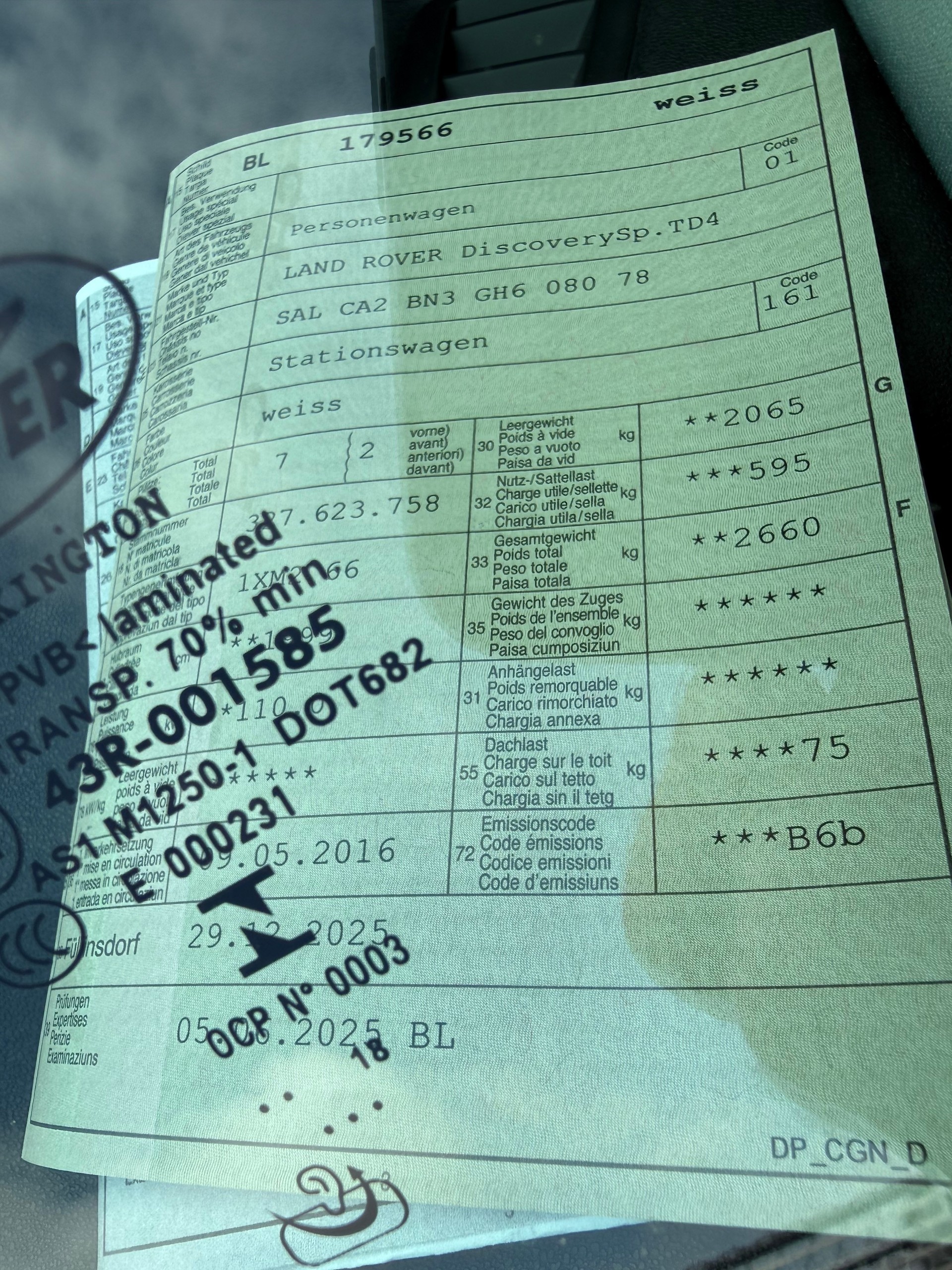 LAND ROVER Discovery Sport 2.0 TD4 Pure AT9-image-11