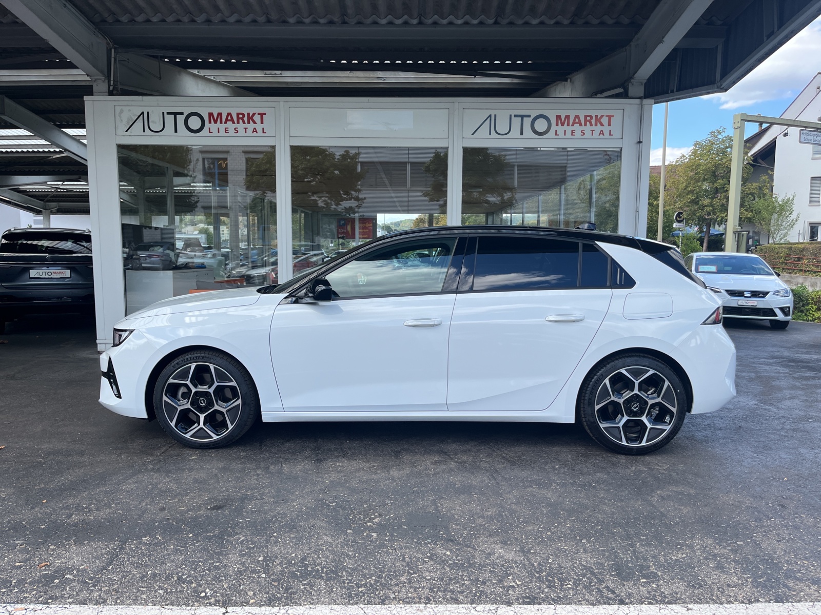 OPEL Astra 1.6 PHEV Turbo Swiss Plus A-image-1