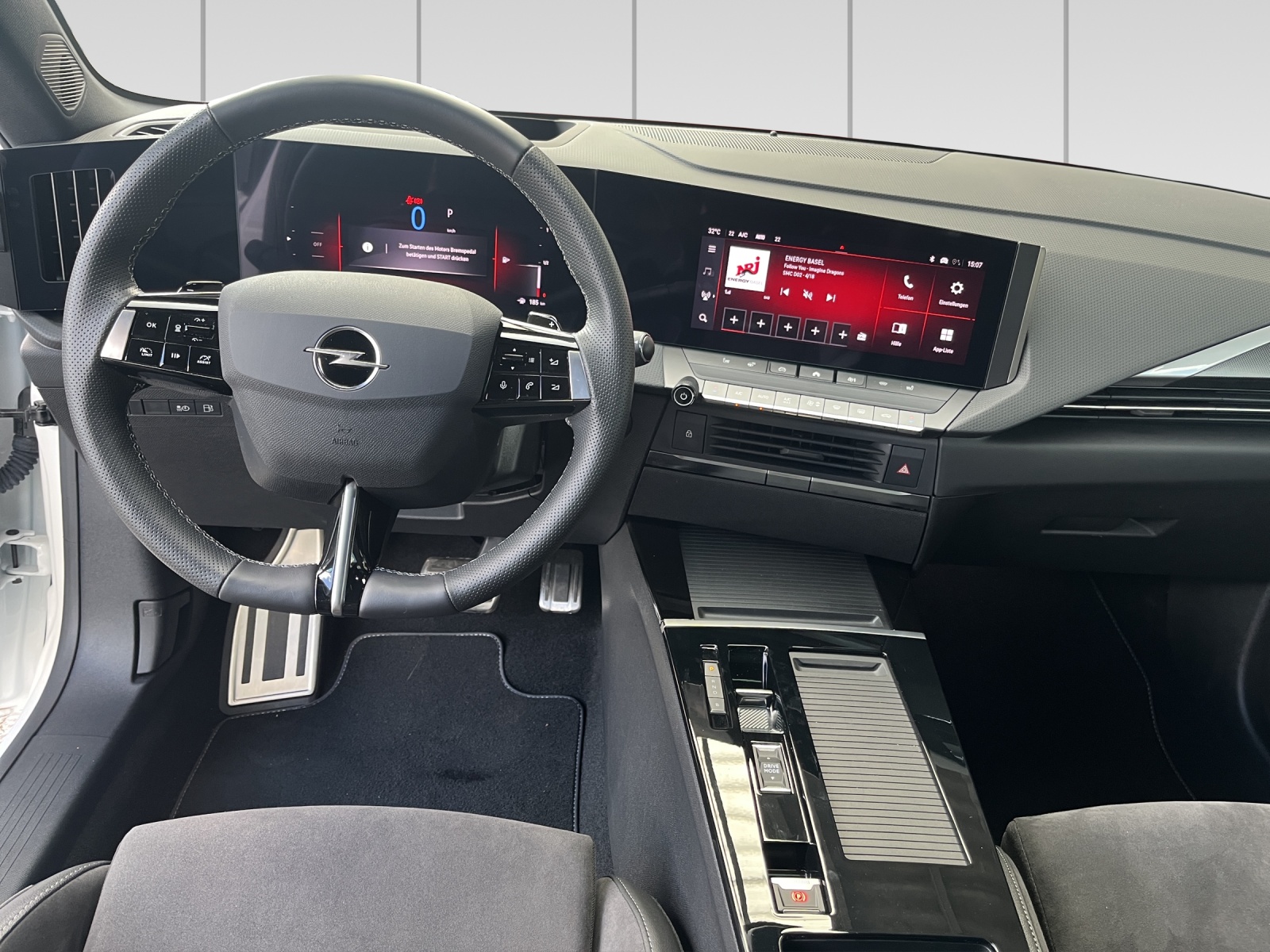 OPEL Astra 1.6 PHEV Turbo Swiss Plus A-image-8