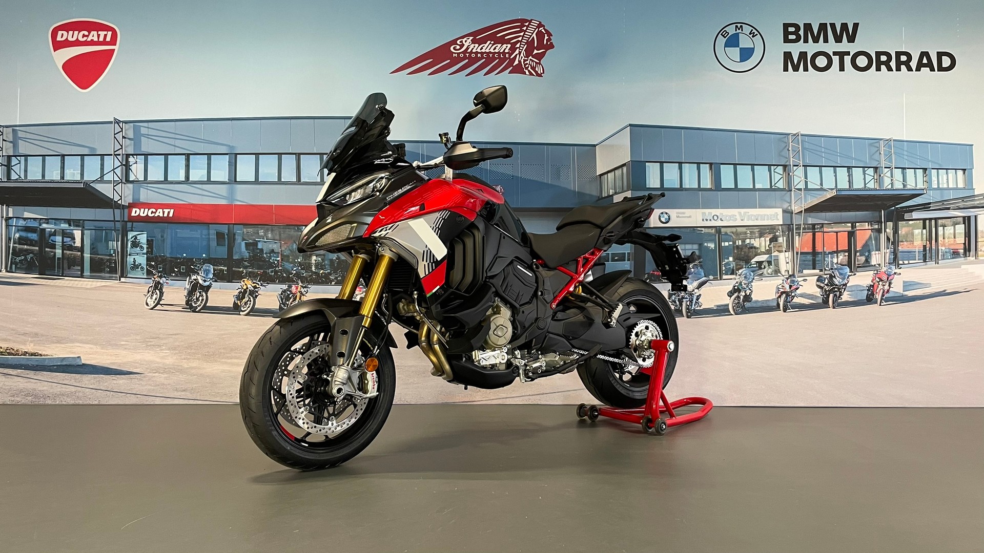 DUCATI Multistrada V4 Pikes Peak-showroom-element-2