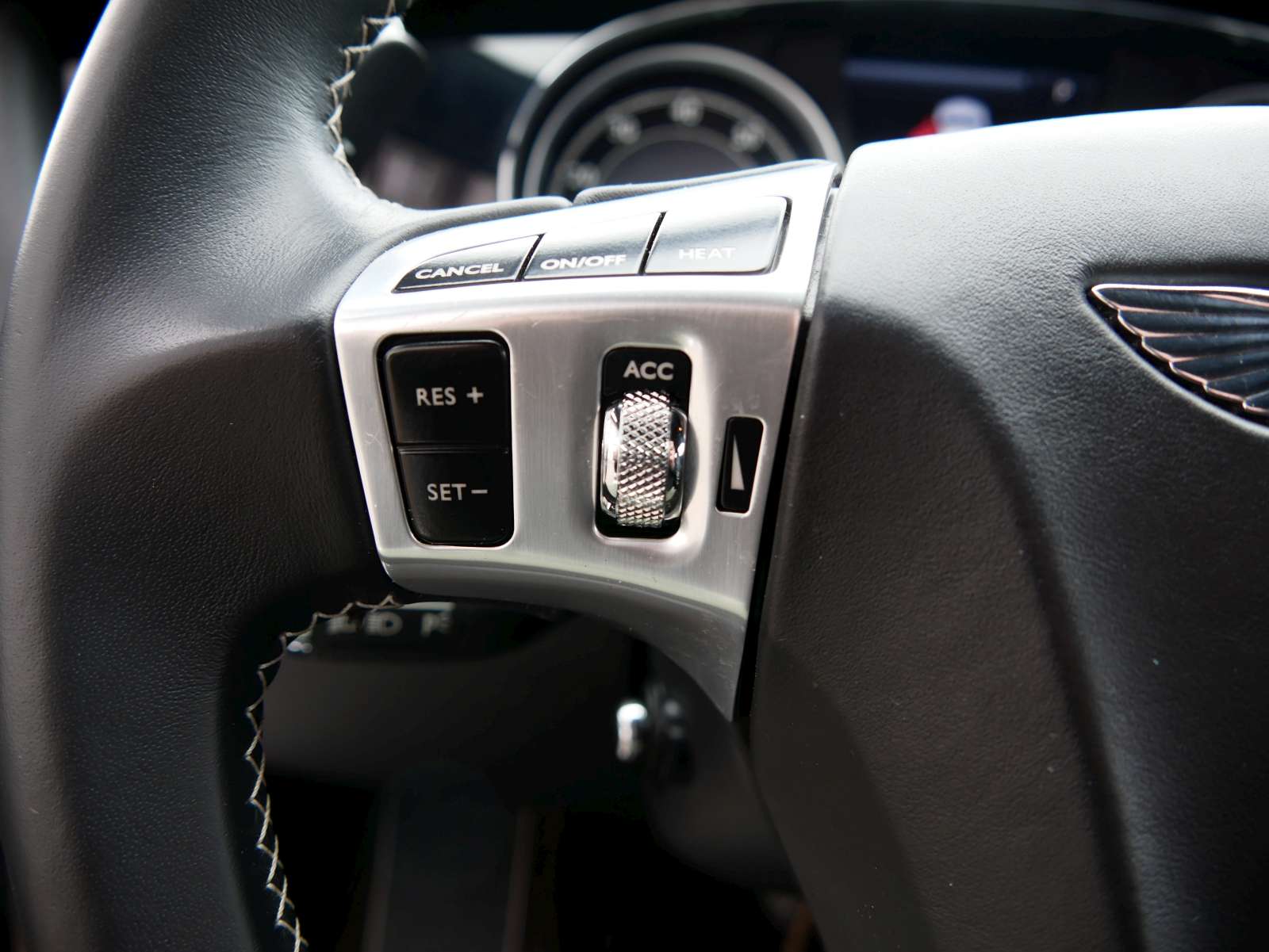 BENTLEY Continental GT 4.0 V8-image-9