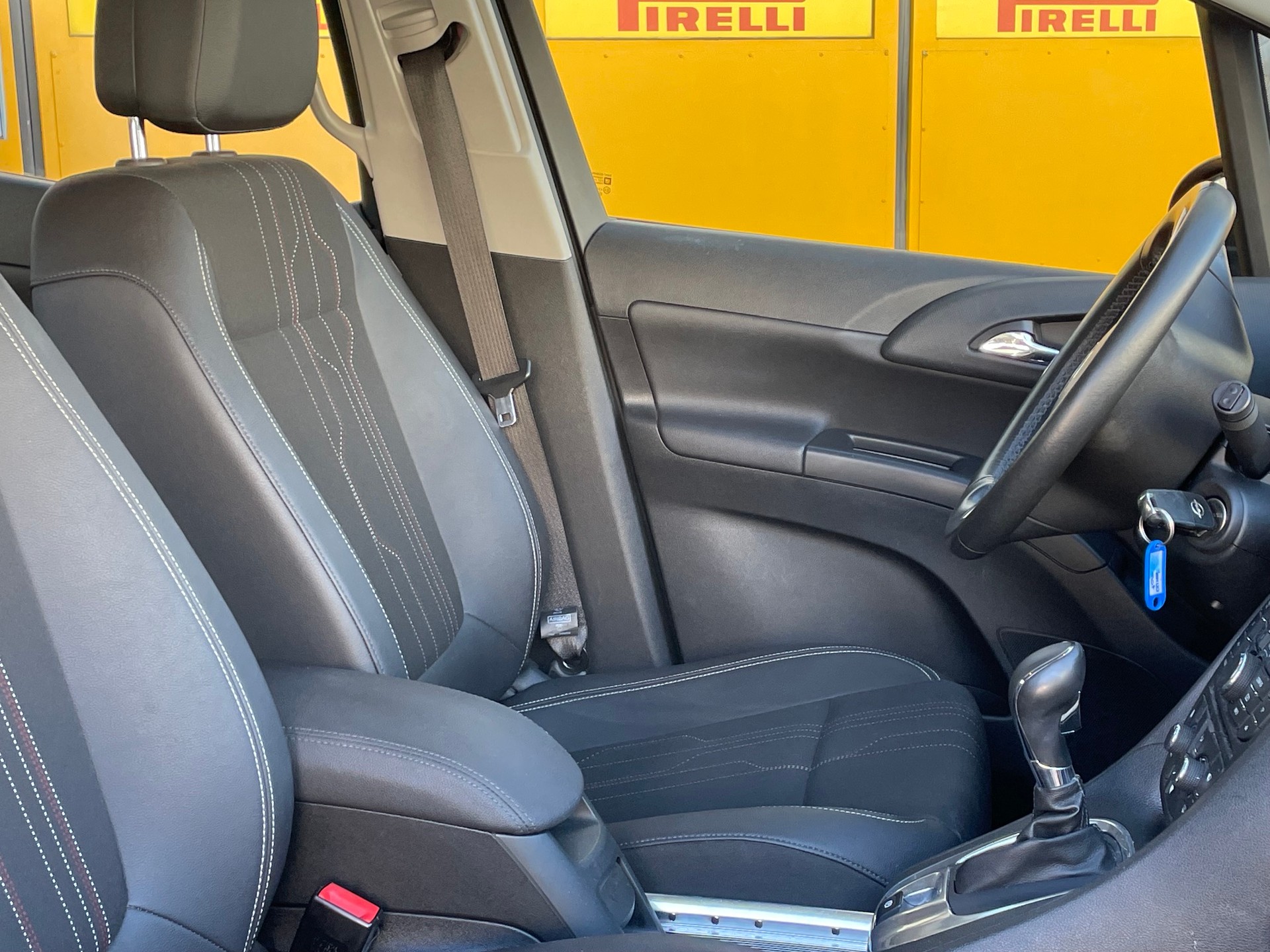 OPEL Meriva 1.4 Turbo Automatic-image-10