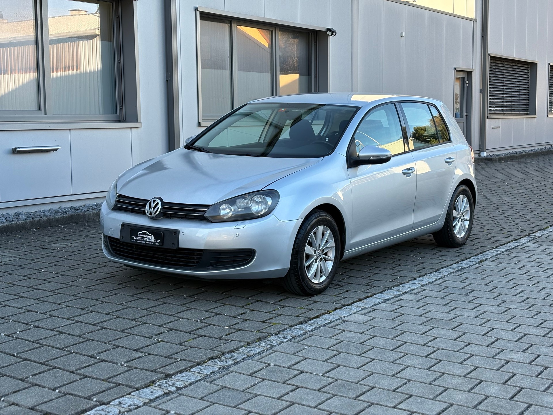 VW Golf 1.4 TSI Trendline-image-1