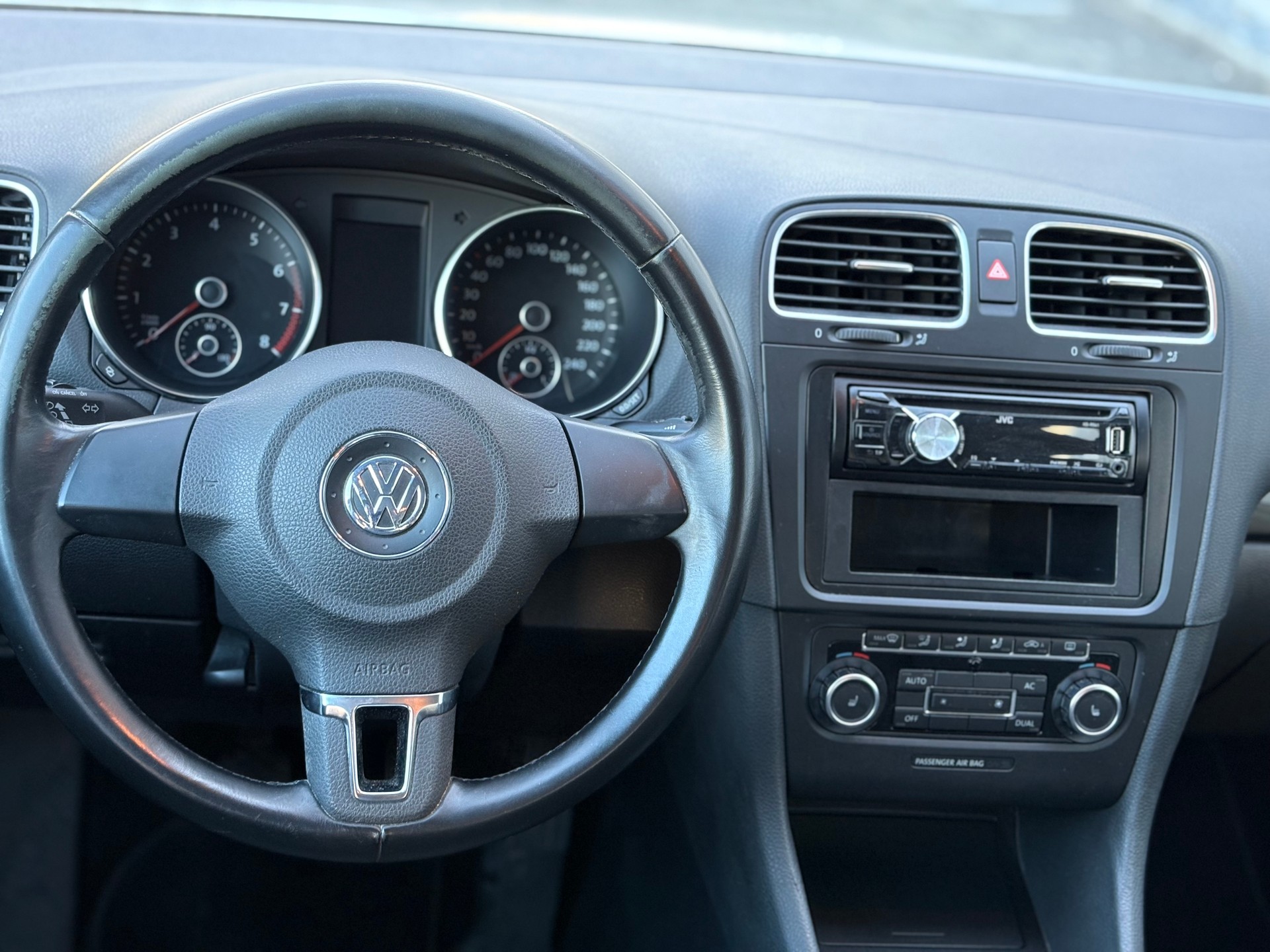 VW Golf 1.4 TSI Trendline-image-12