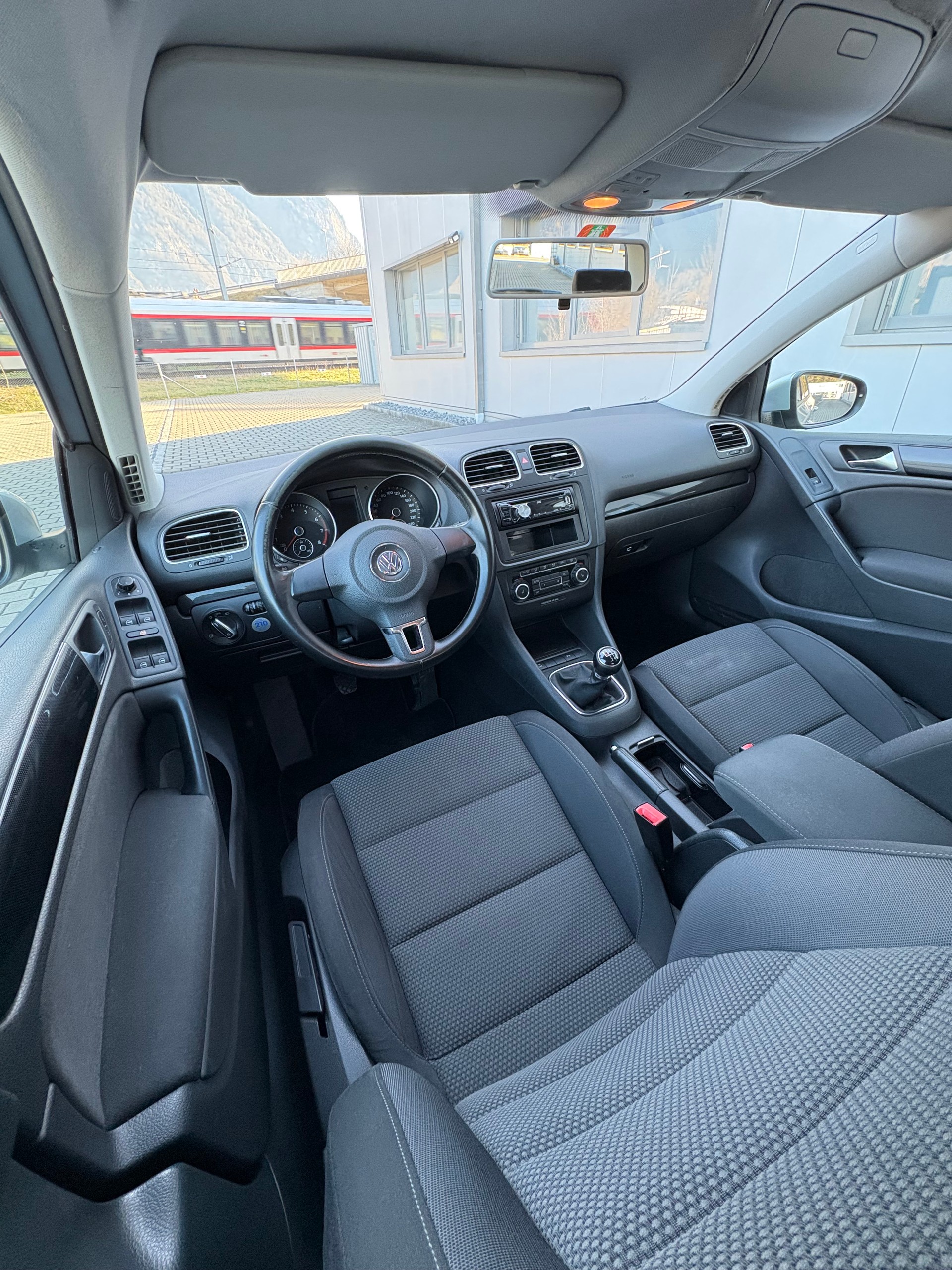 VW Golf 1.4 TSI Trendline-image-13