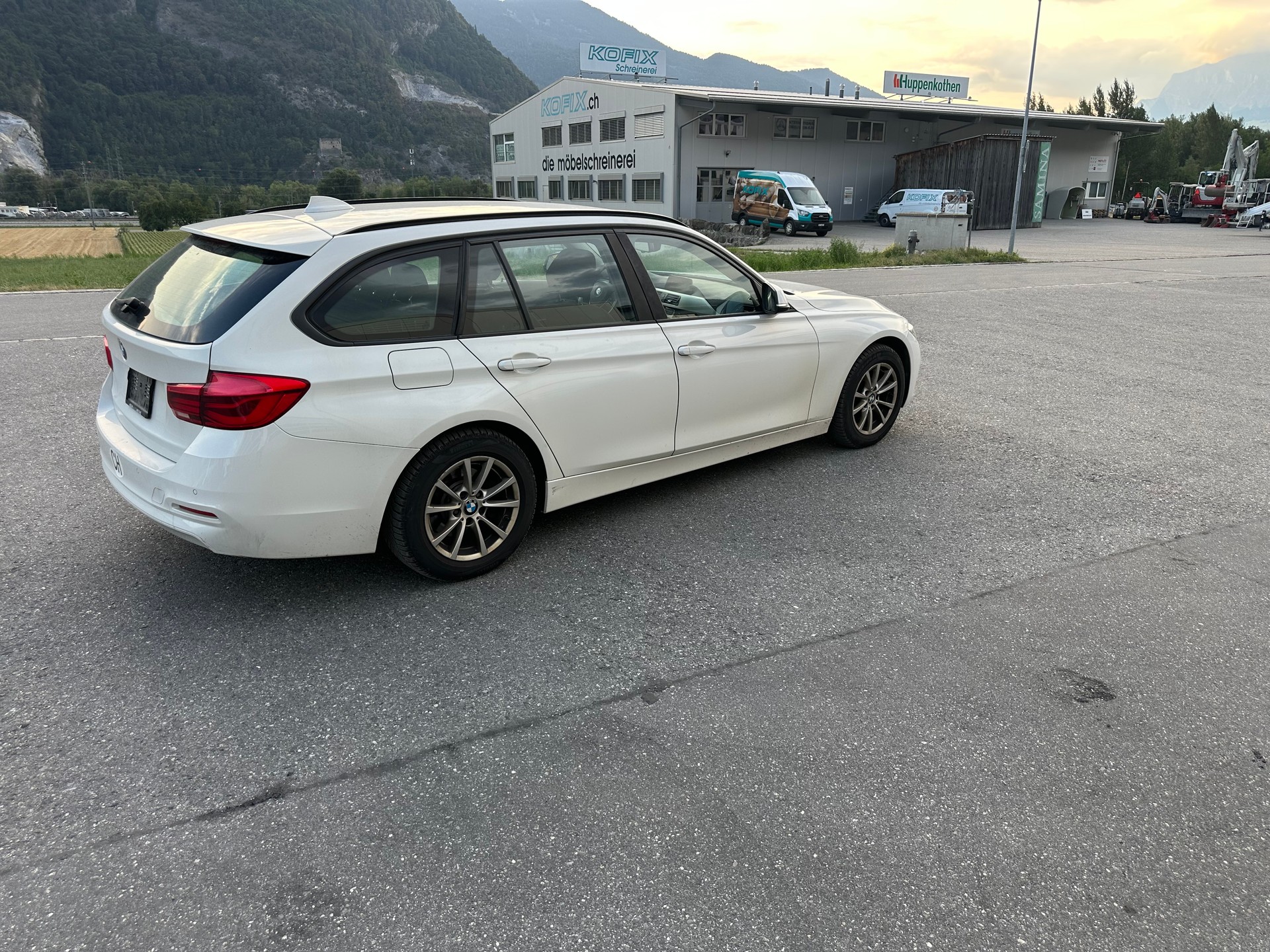 BMW 320d xDrive Touring Steptronic-image-7