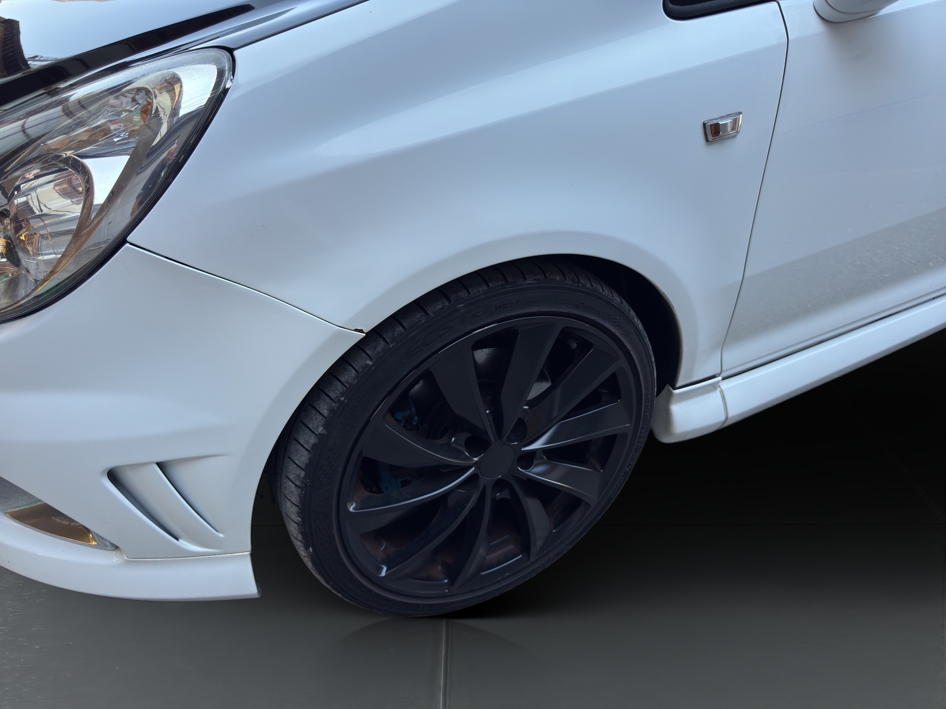 OPEL Corsa 1.6 Turbo OPC-image-15