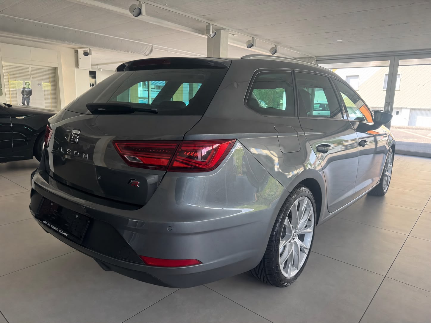SEAT Leon ST 1.4 TSI ACT FR DSG-image-6