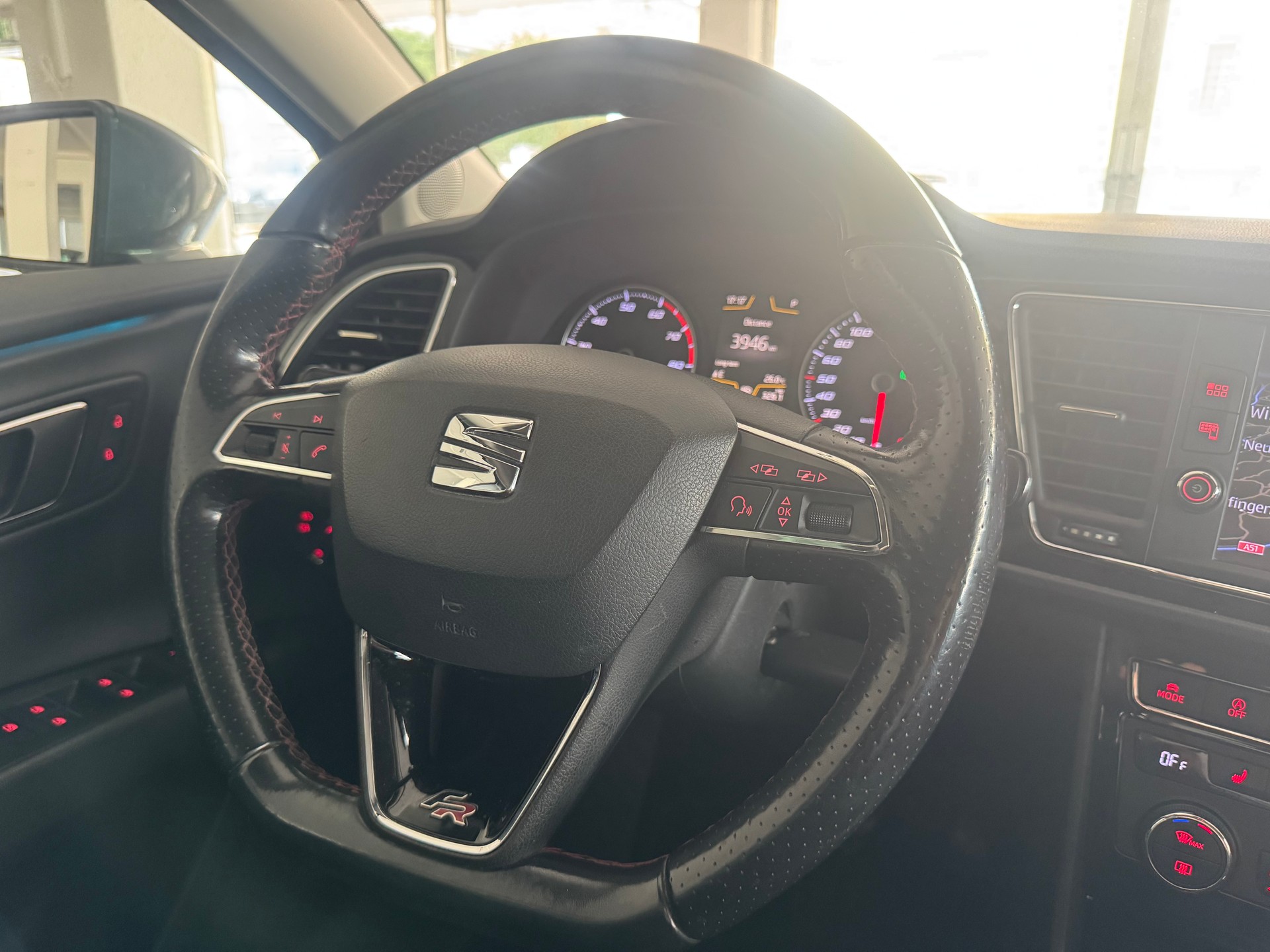 SEAT Leon ST 1.4 TSI ACT FR DSG-image-19