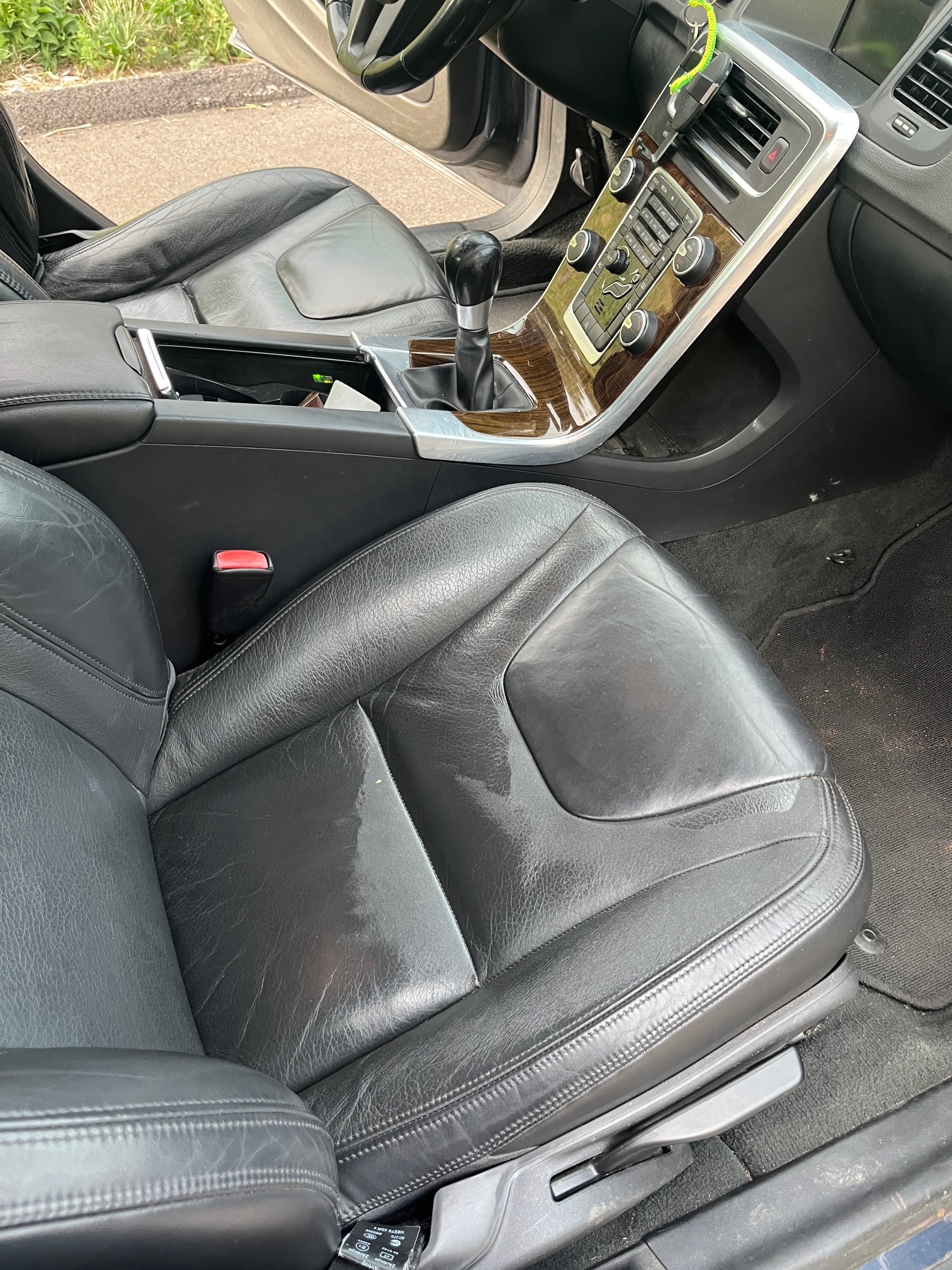 VOLVO 2.0 D4 Kinetic S/S-image-10