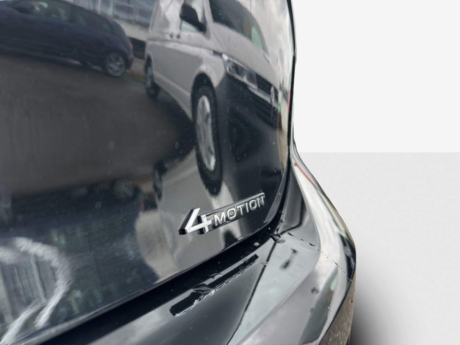 VW Golf 2.0 TSI R-Line DSG 4 Motion-image-13